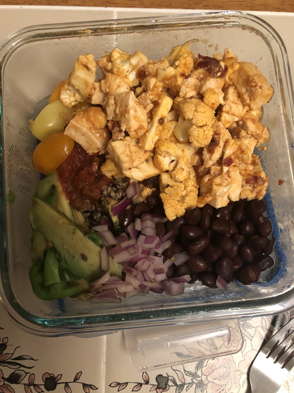 [Homemade] Roasted Cauliflower Tofu Quinoa Bowl r/vegetarian