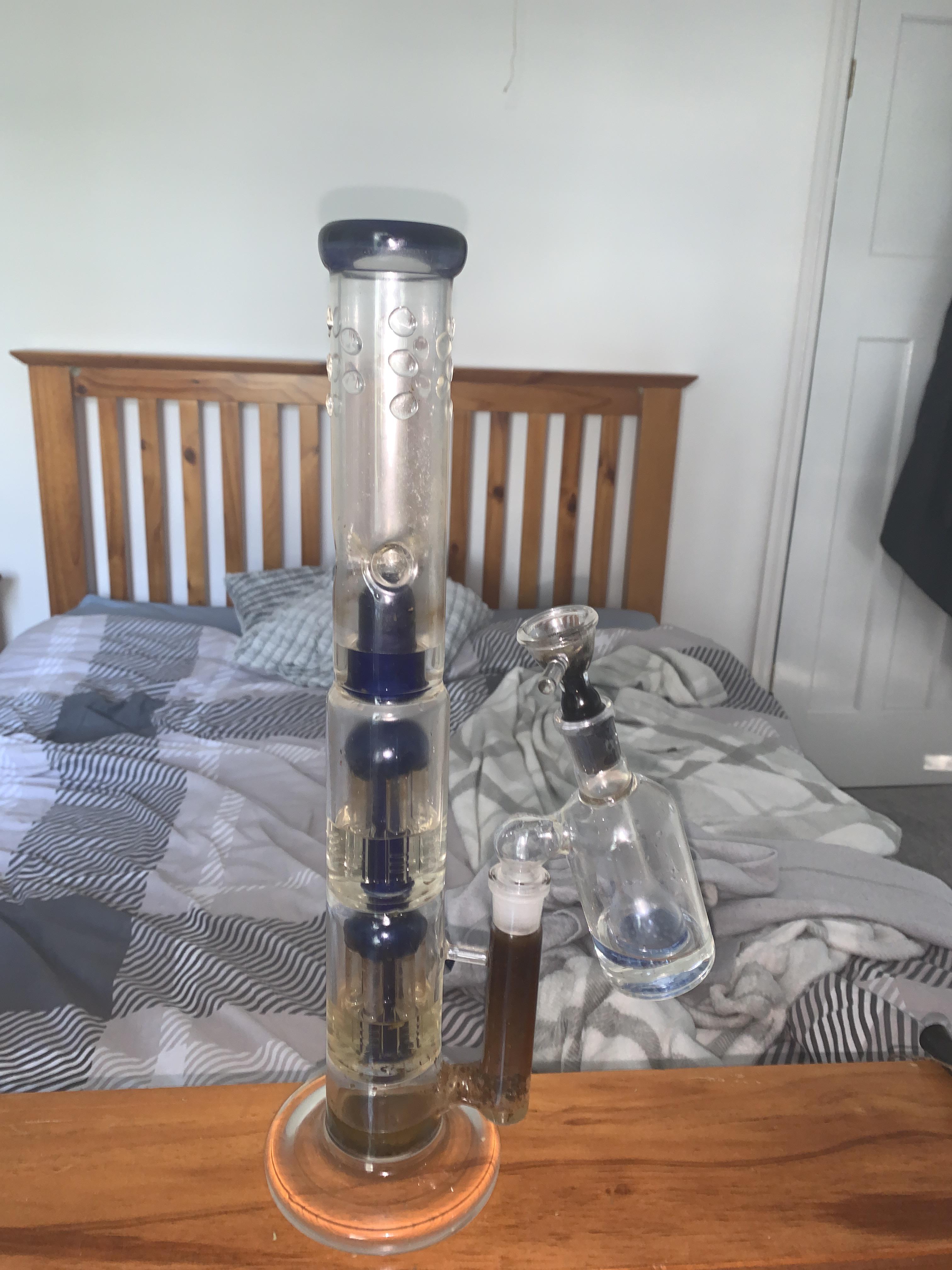 New ash catcher for bong r/weed
