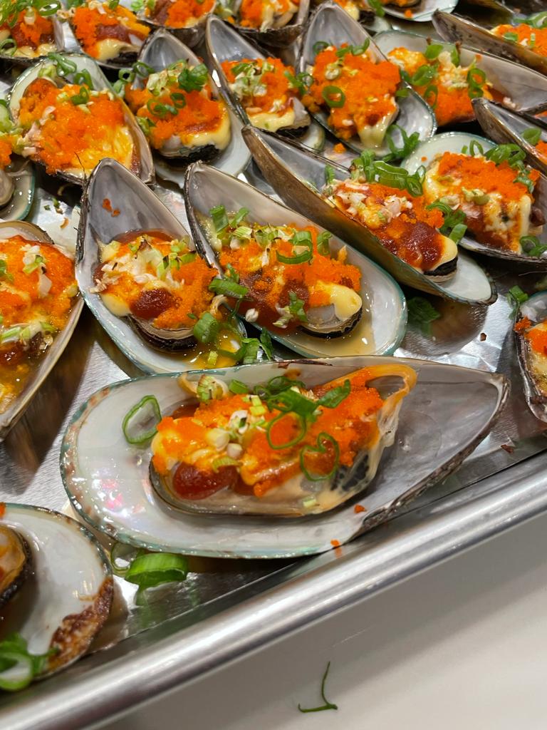 I made Dynamite mussels r/FoodPorn