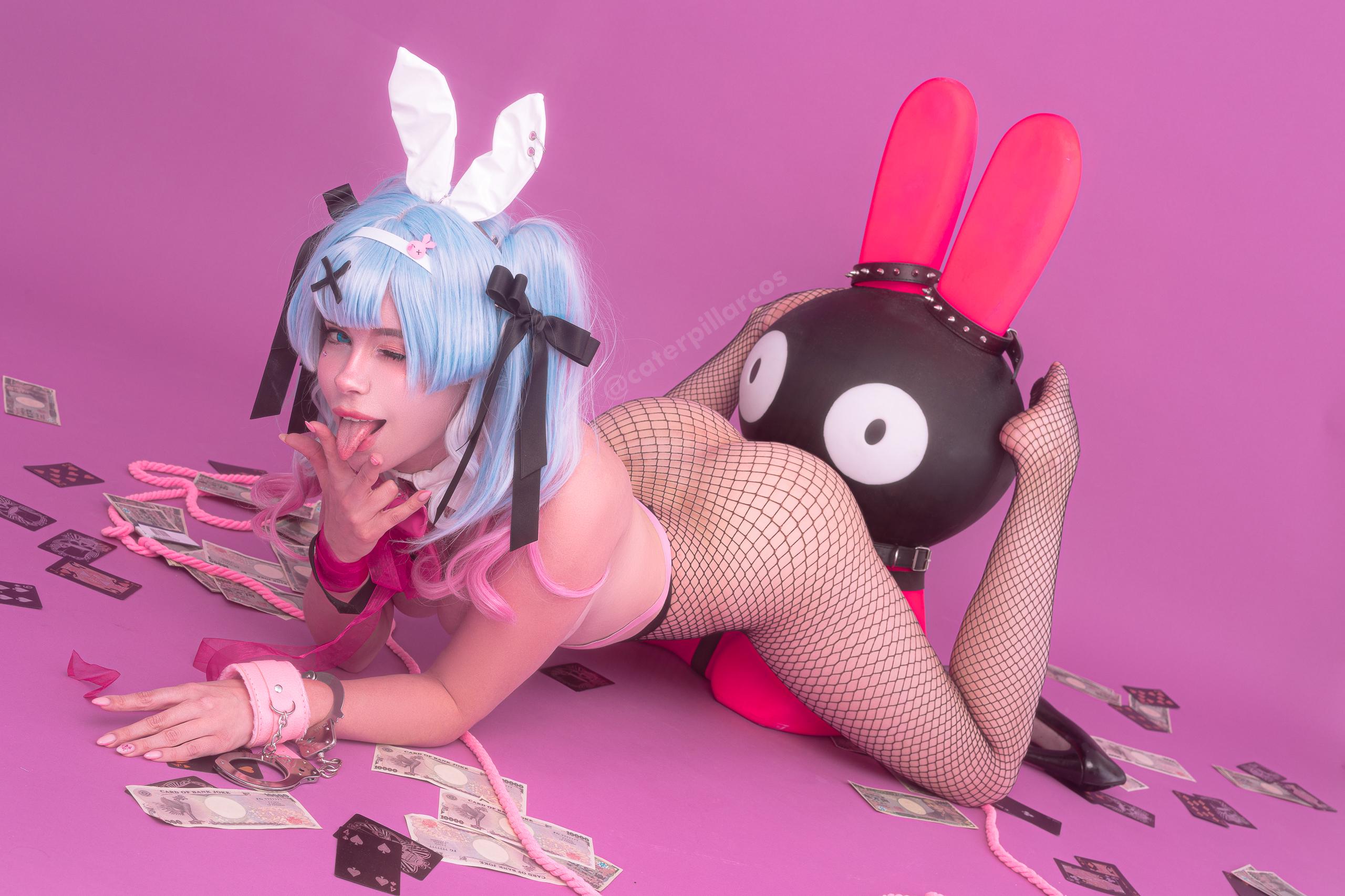 Rabbit Hole from [Hatsune Miku] by CaterpillarCosplay : CosplayNsfw