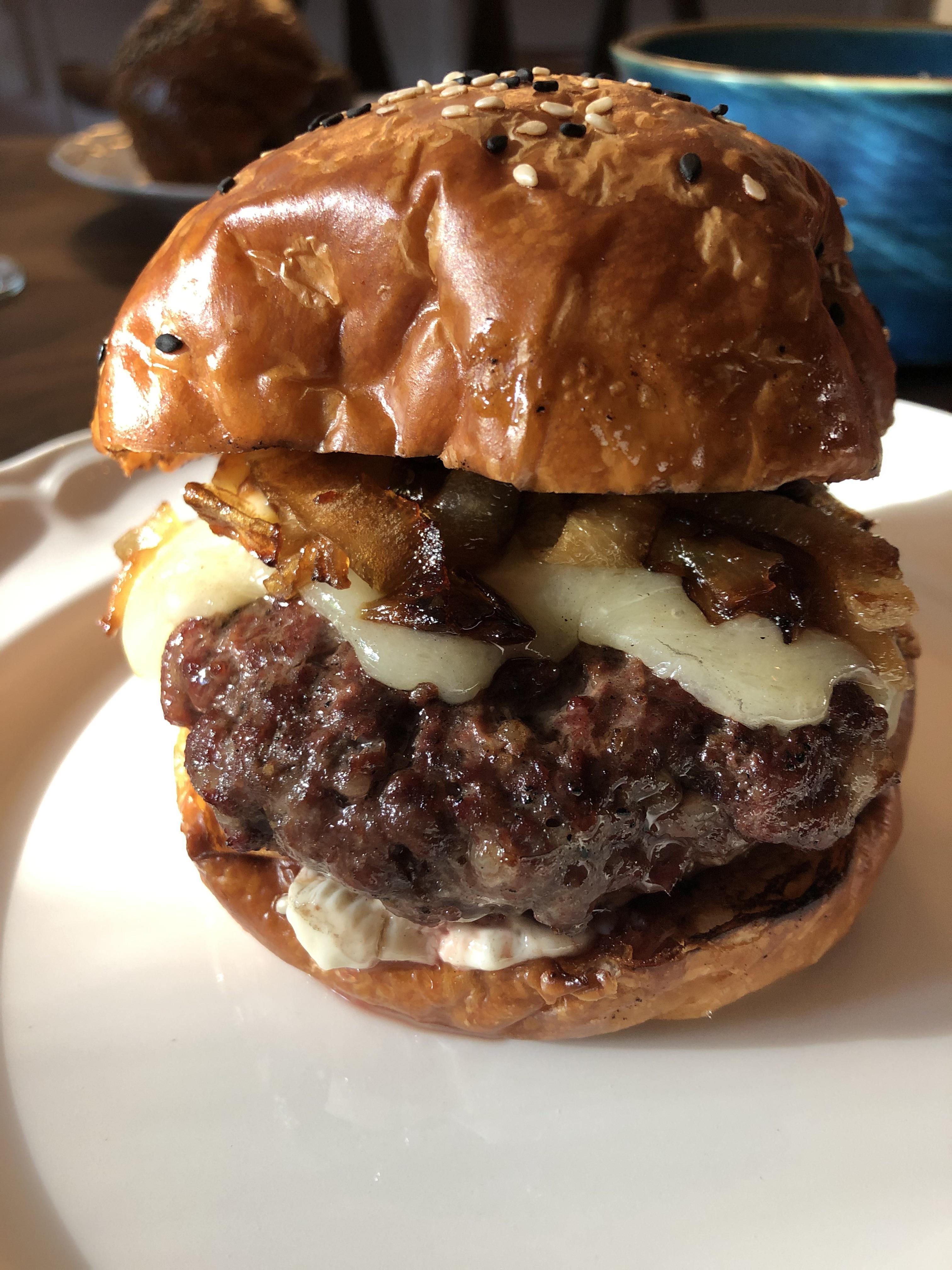 [Homemade] Wagyu burger r/Cheeseburger