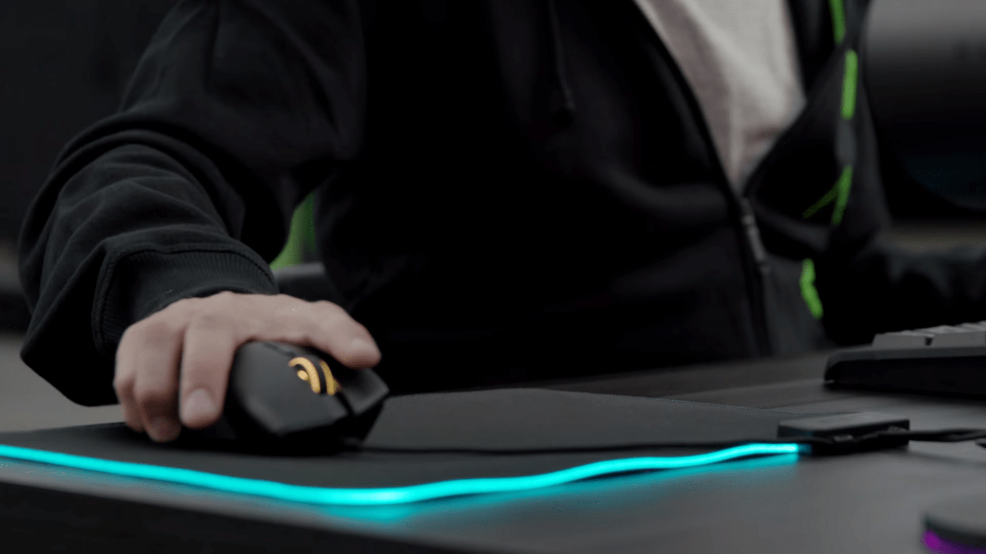 2 best u/heelsing images on Pholder These expensive, these is red bottoms, these is bloody shoes