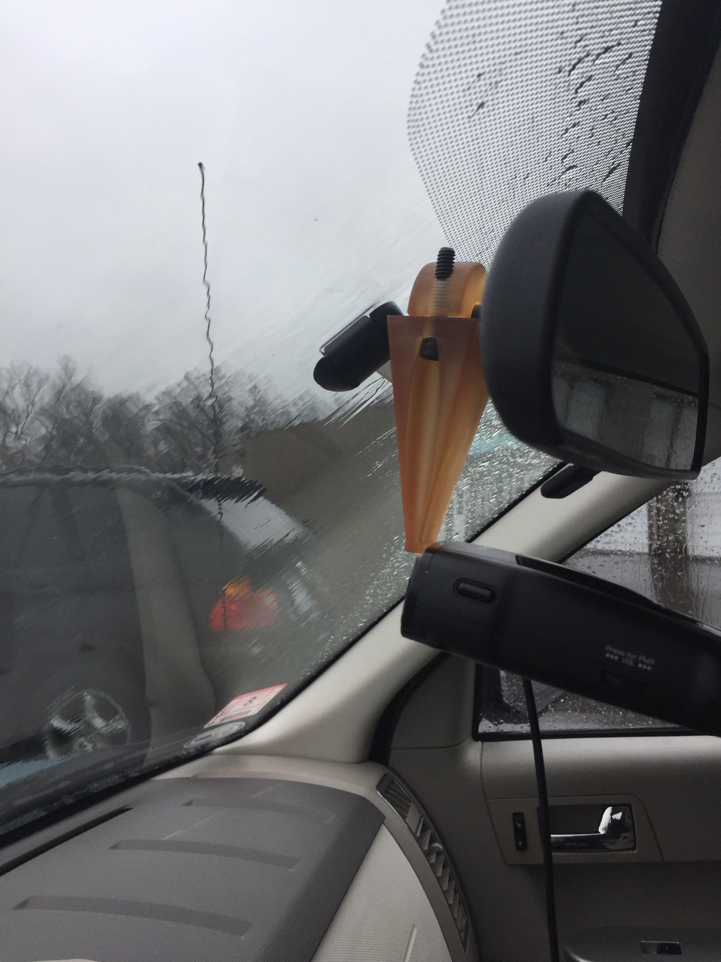 How To Keep Gps From Falling Off Windshield at Esther Johnson blog