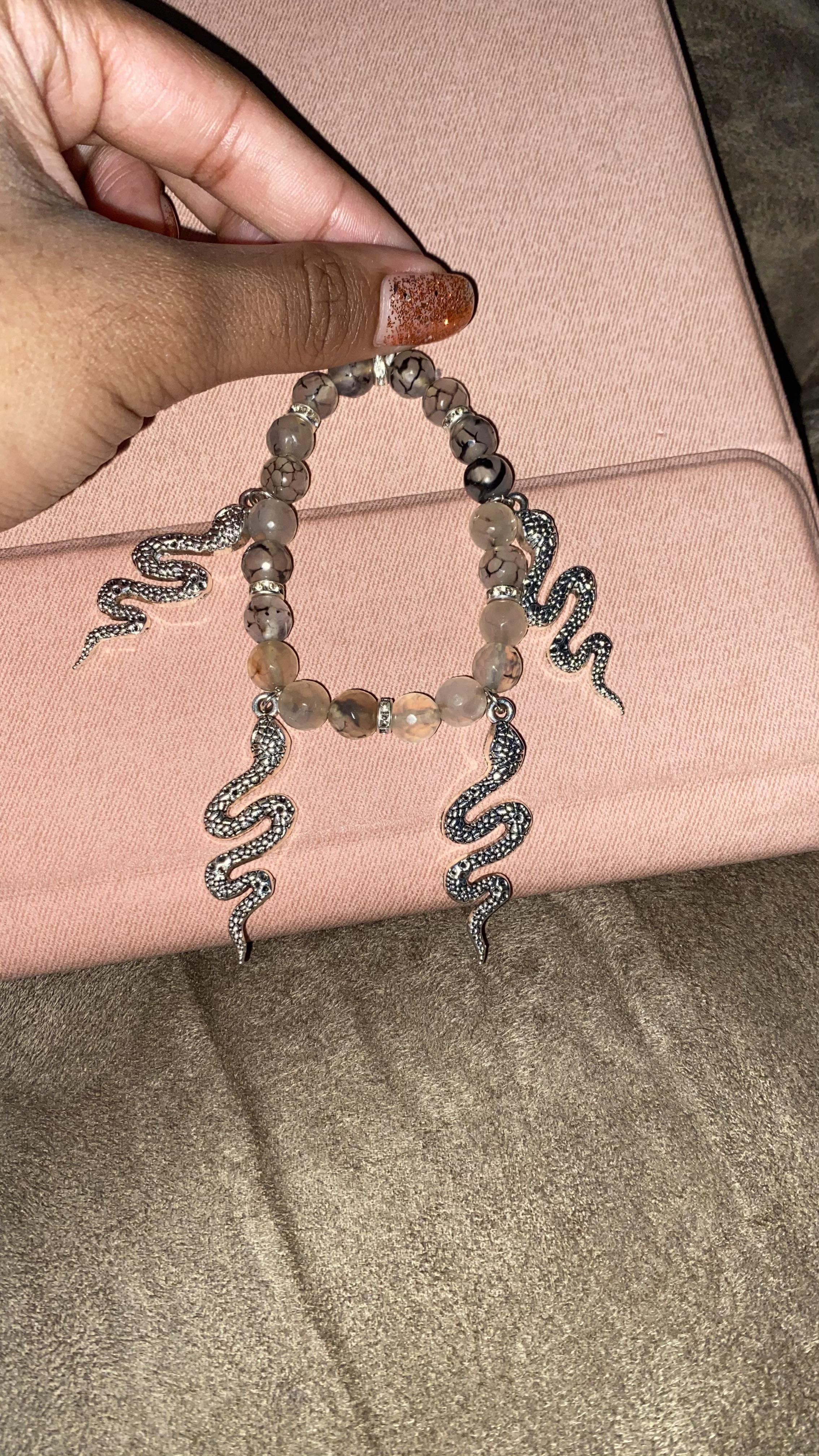 Beaded Snake bracelet I made some months ago r/Beading