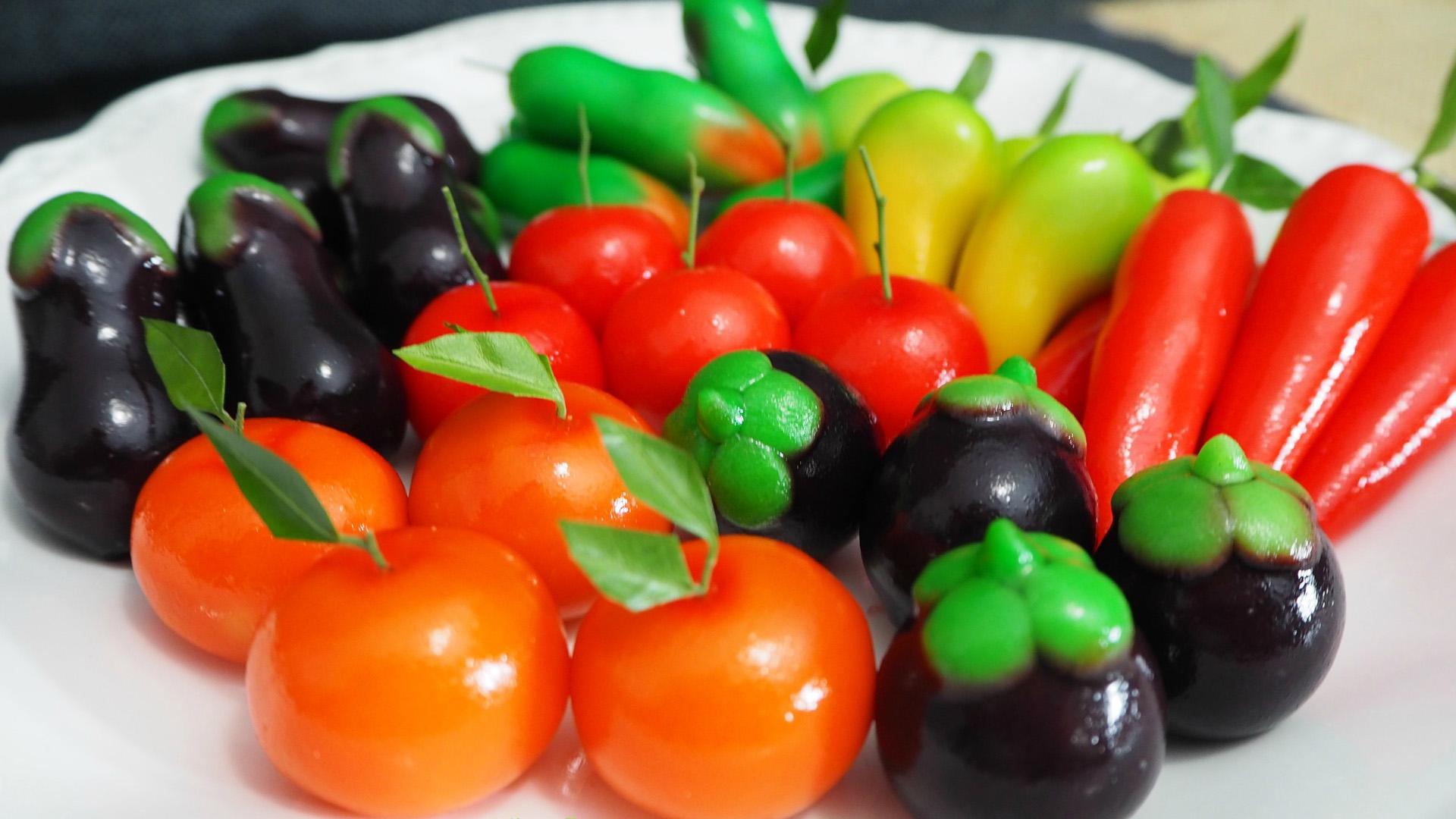 Fruit Shaped Mung Bean Dessert (Khanom Luk Chap) r/recipes