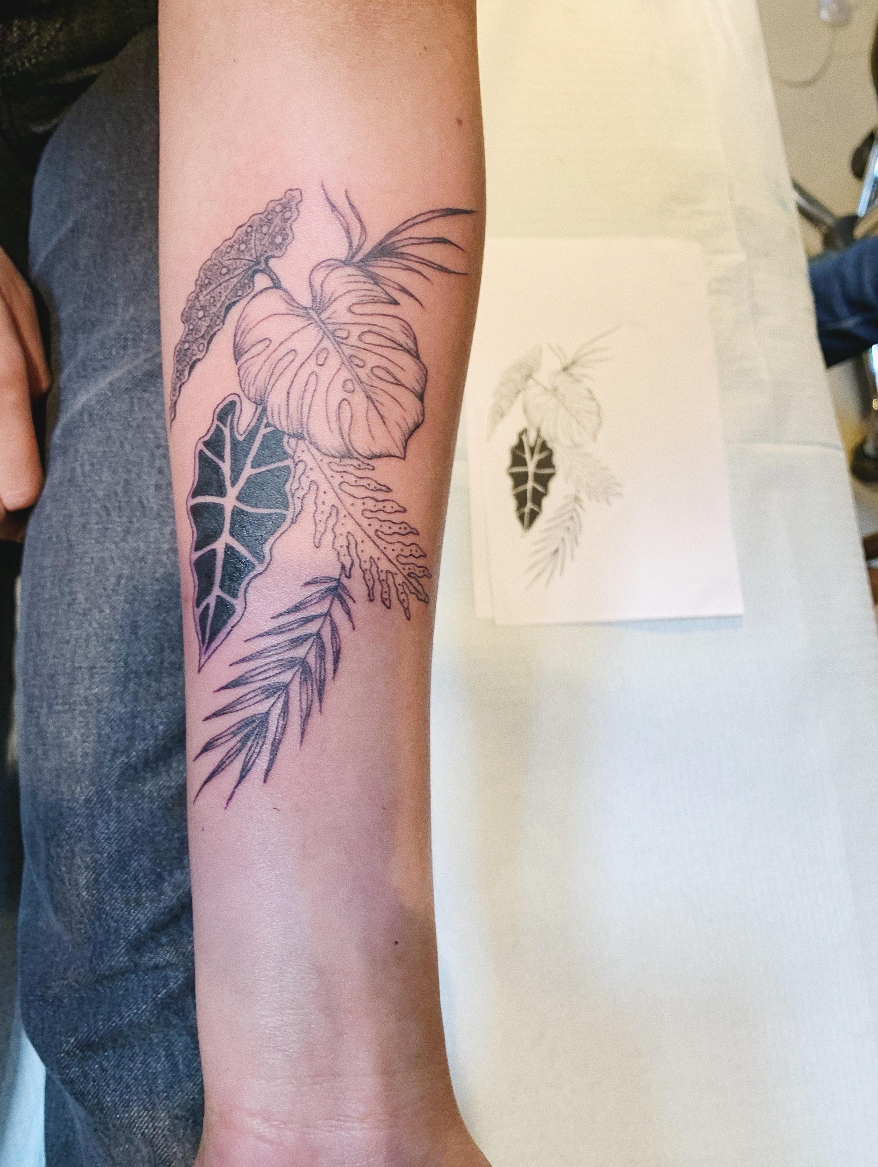 got my first tattoo yesterday o) and of course i got these beautiful