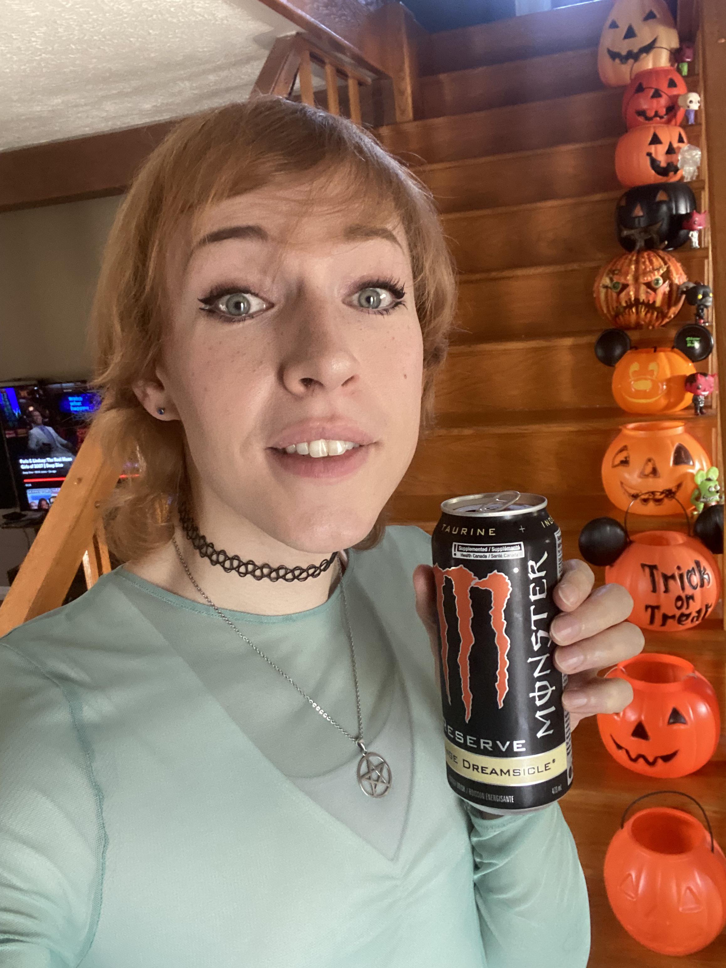 Trying Orange Dreamsicle for the first time and it takes exactly like a creamsicle! Orange like