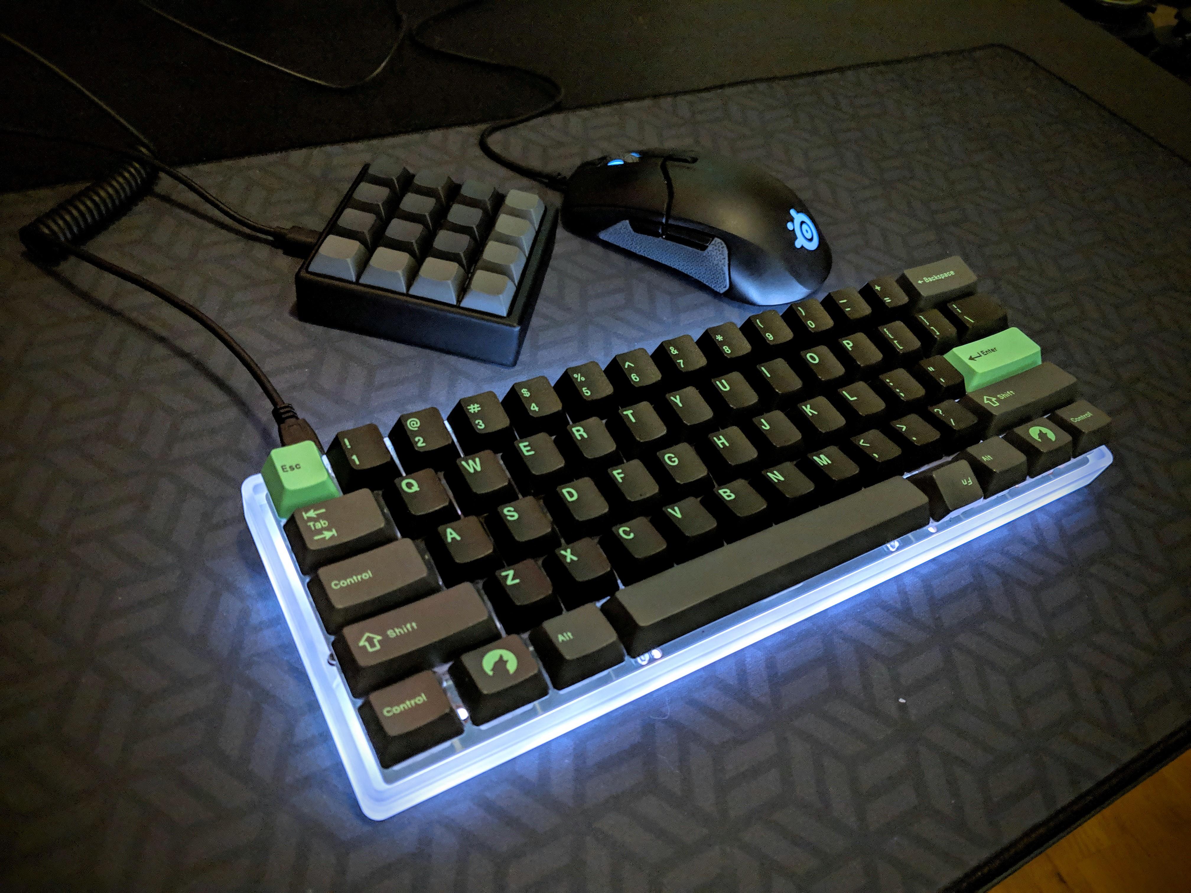 Novelkeys Zambumon Serika (Hexagon Dark) Desk Pad r/MechanicalKeyboards