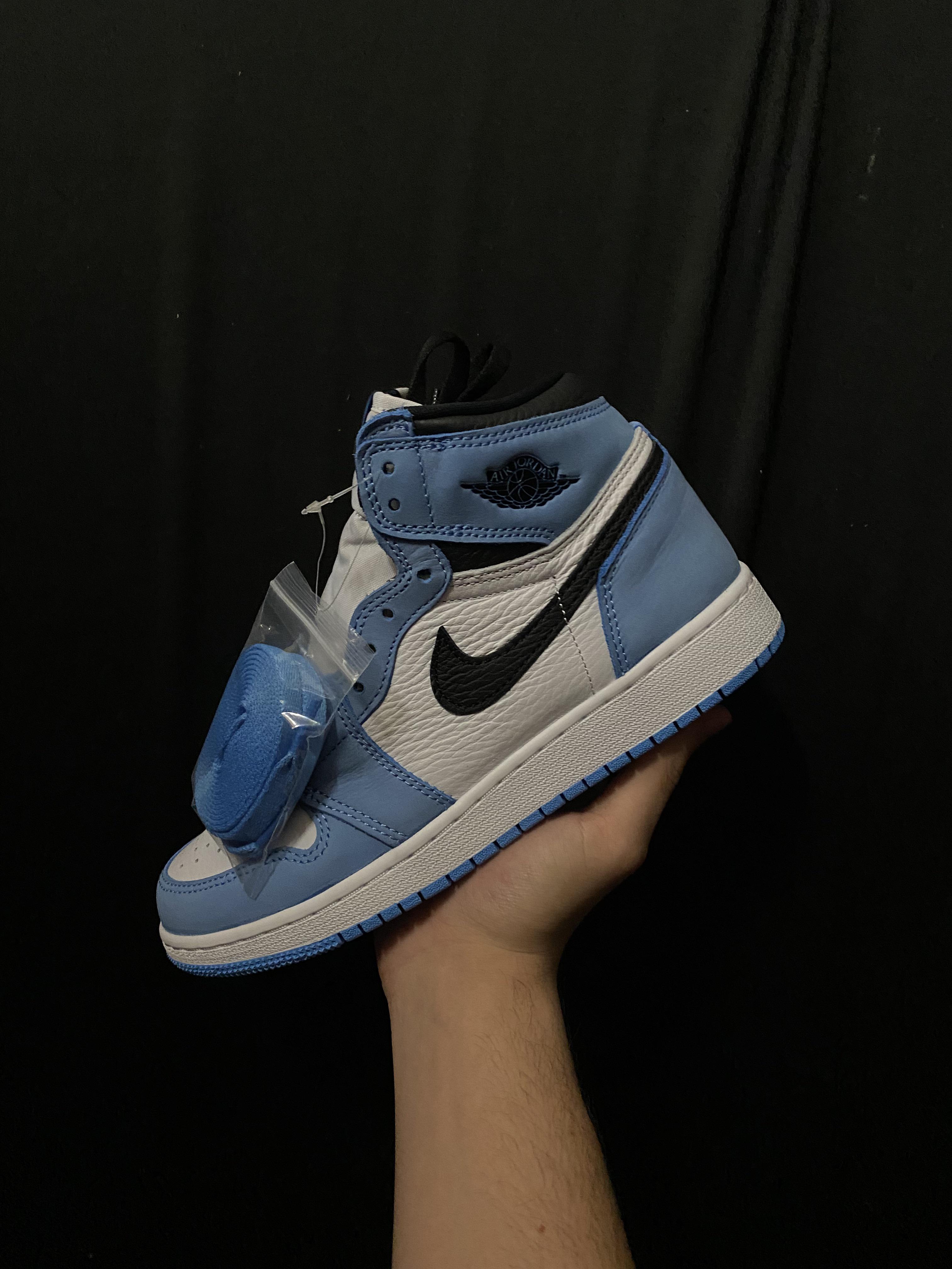 Jordan 1 'Carolina Blue' r/Sneakers
