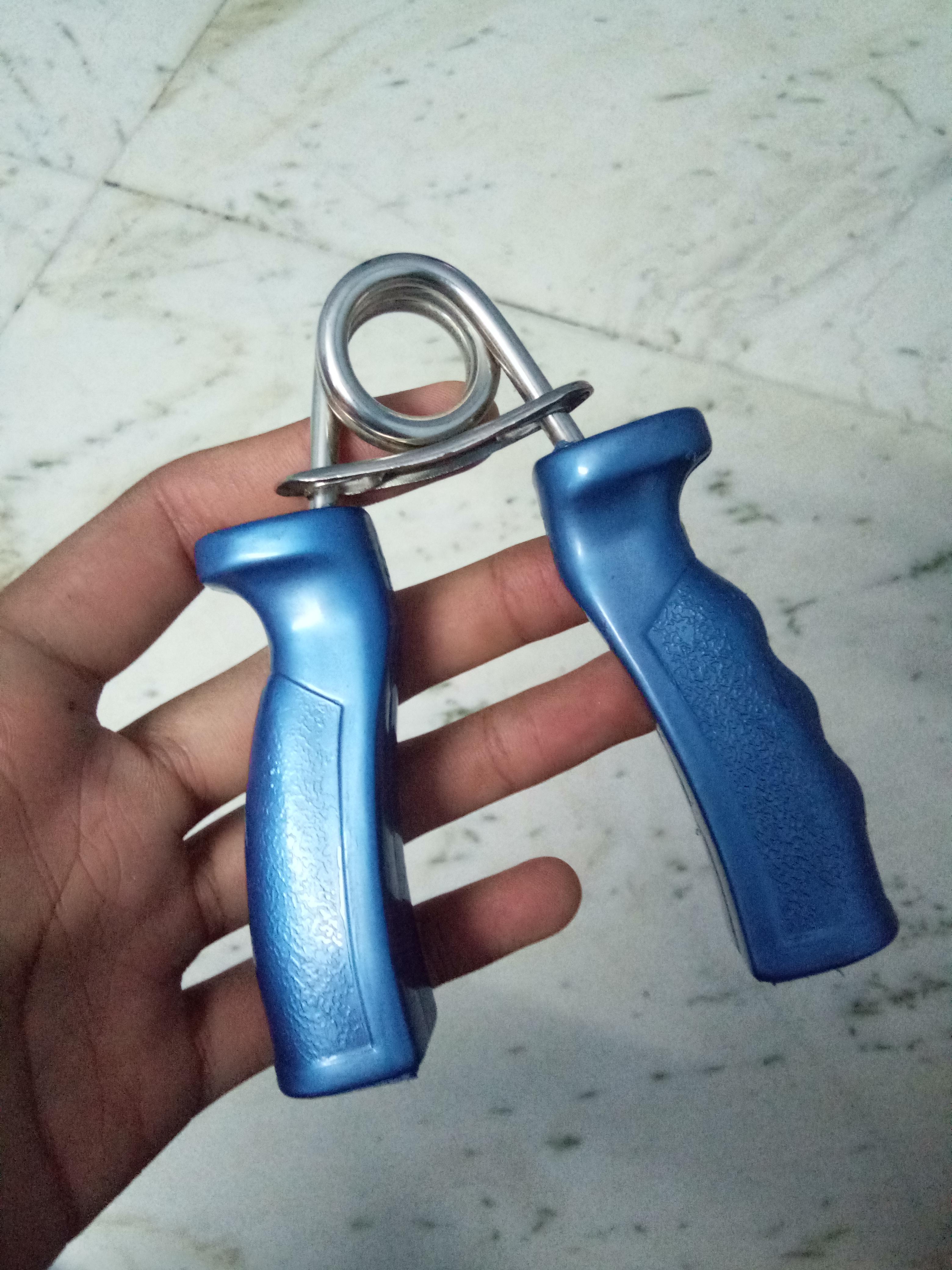 Is using Hand grippers to build forearm muscle advisable? I've