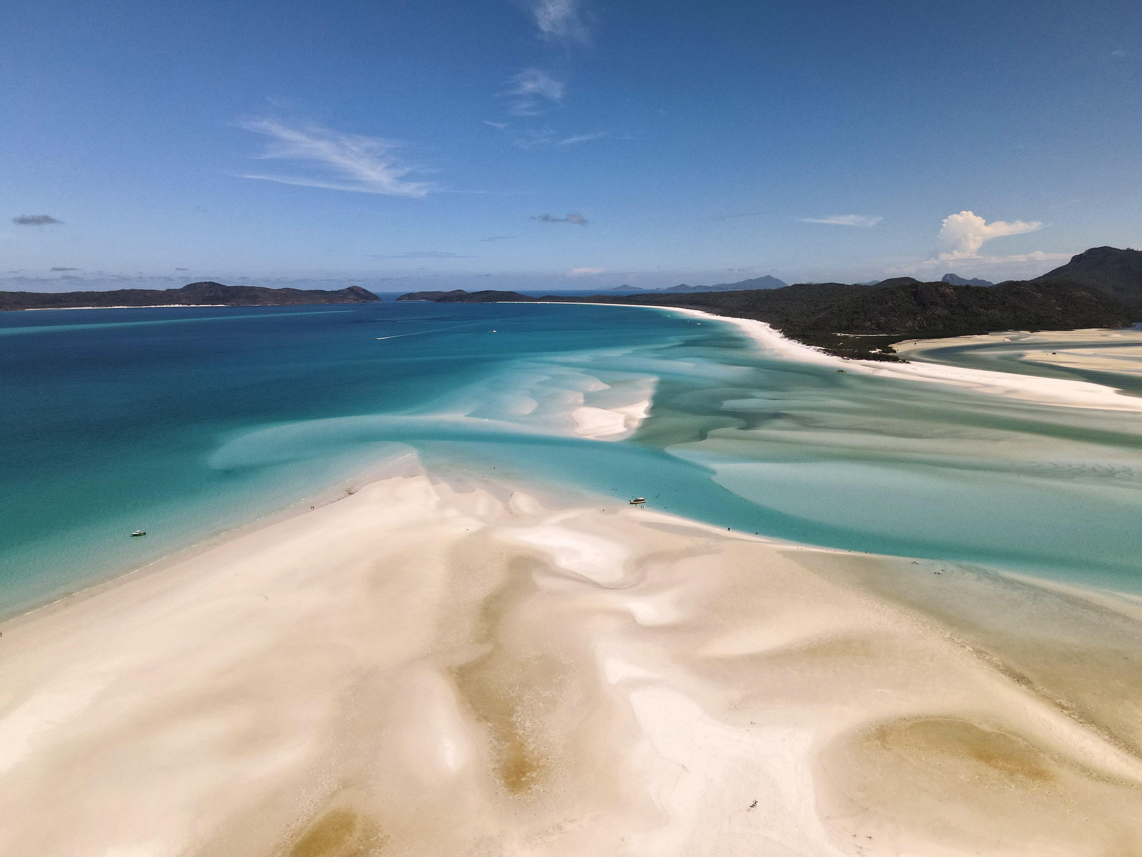 Whitehaven Beach, Queensland Australia r/drone_photography