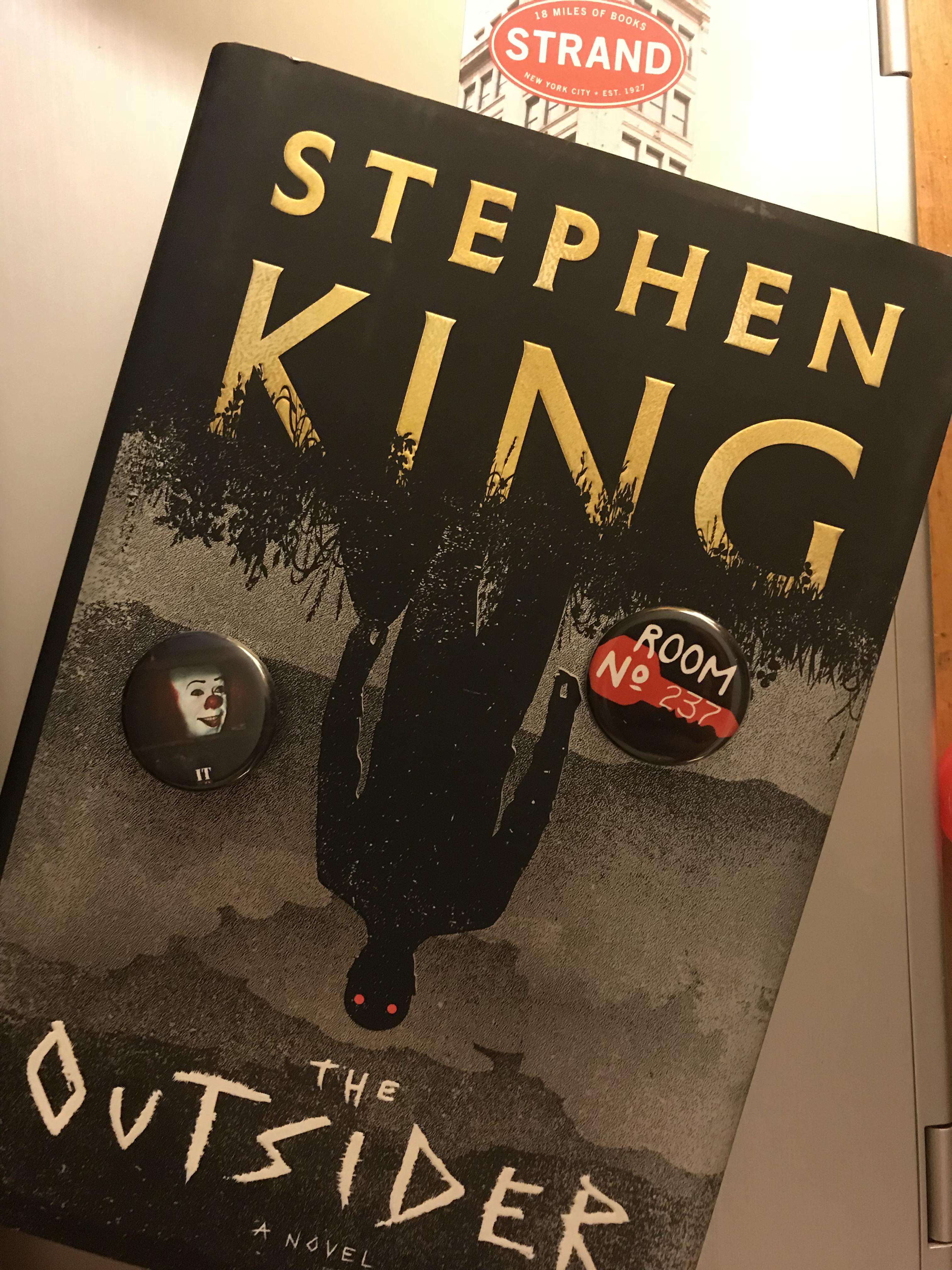 Found at STRAND in NYC for half off! Plus some King flair 🖤 r/stephenking