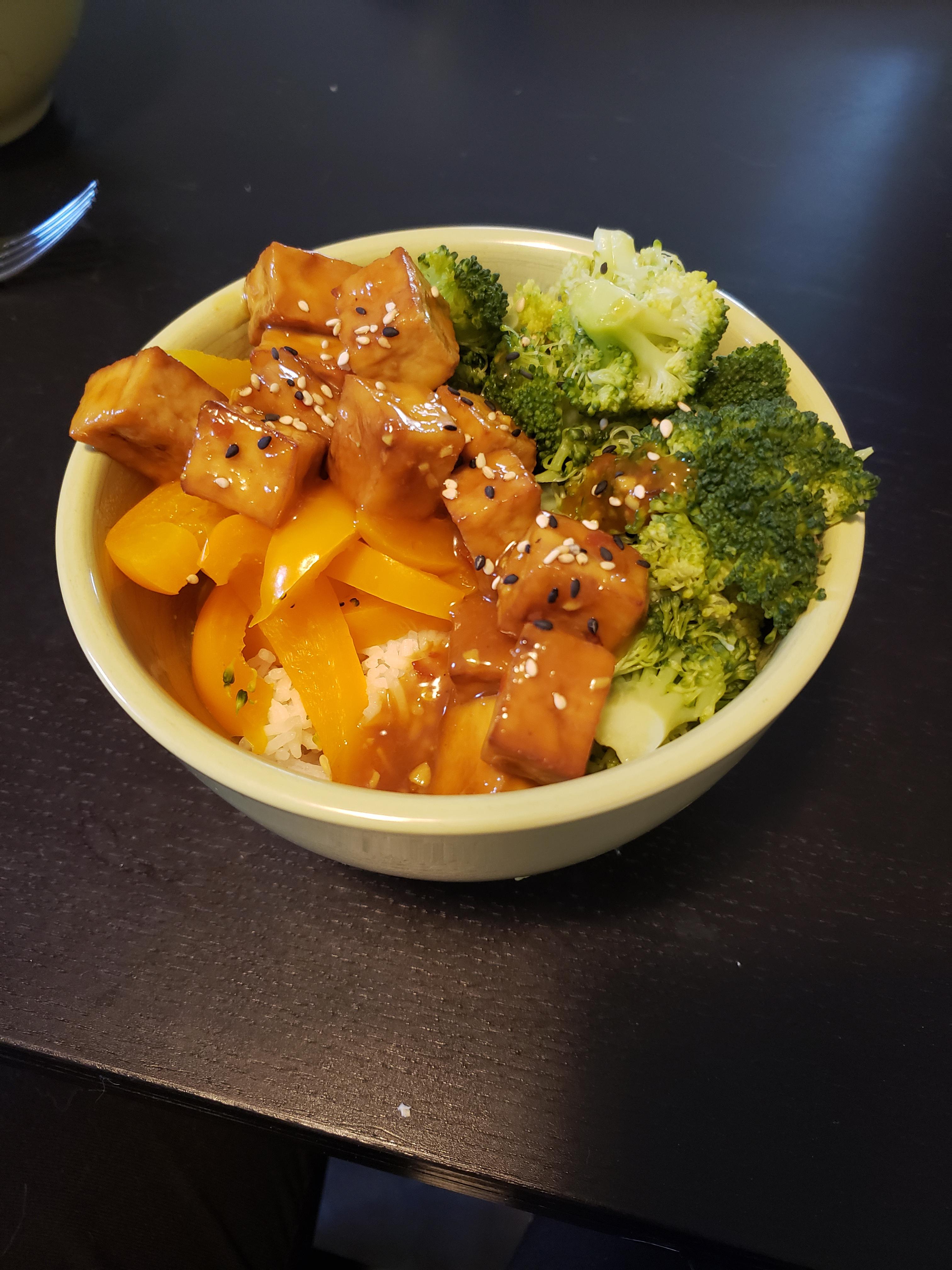 Delicious Orange Tofu with Rice and Veggies for 397 calories r