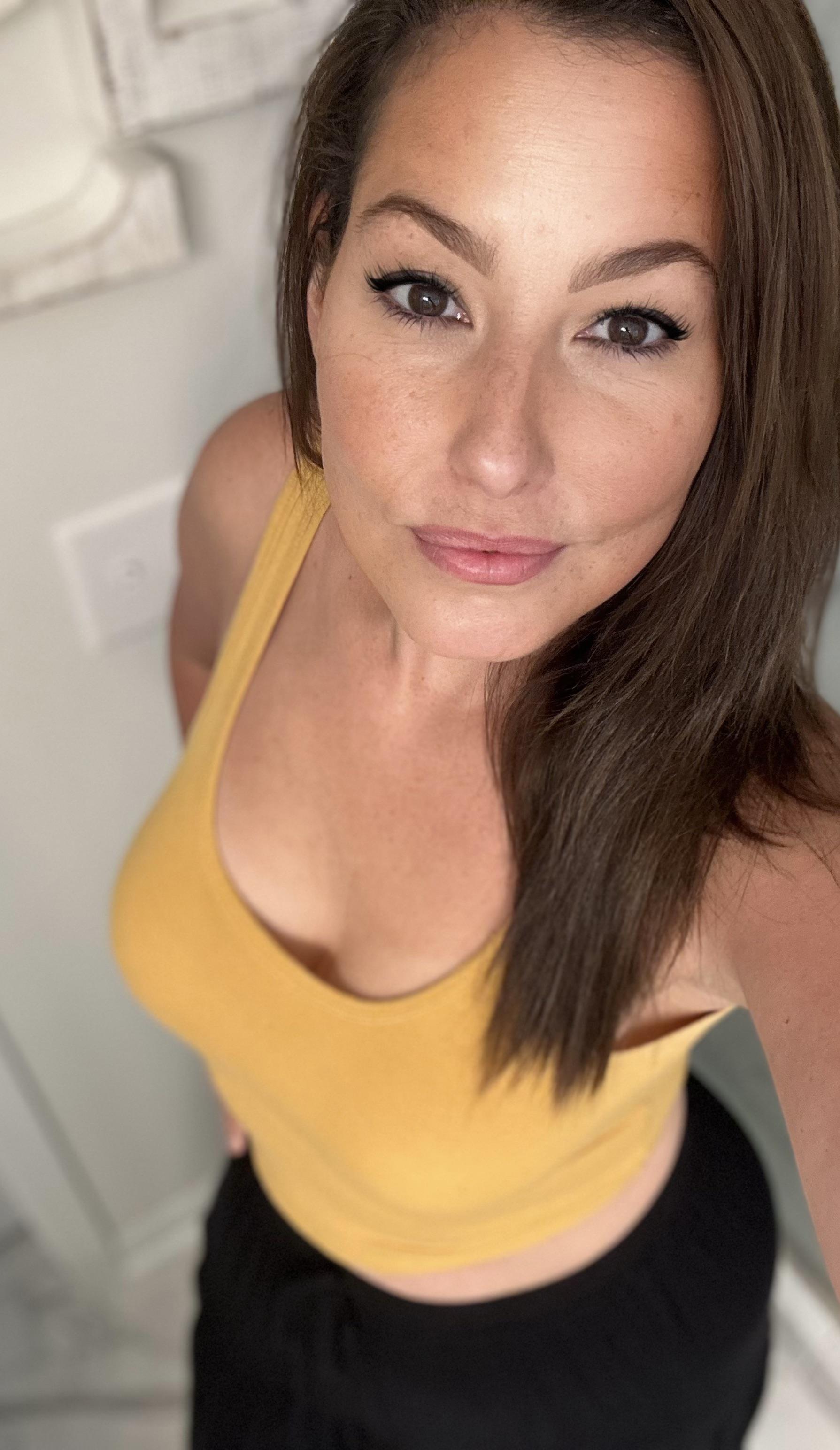 New to reddit! : SexyChicksInPics