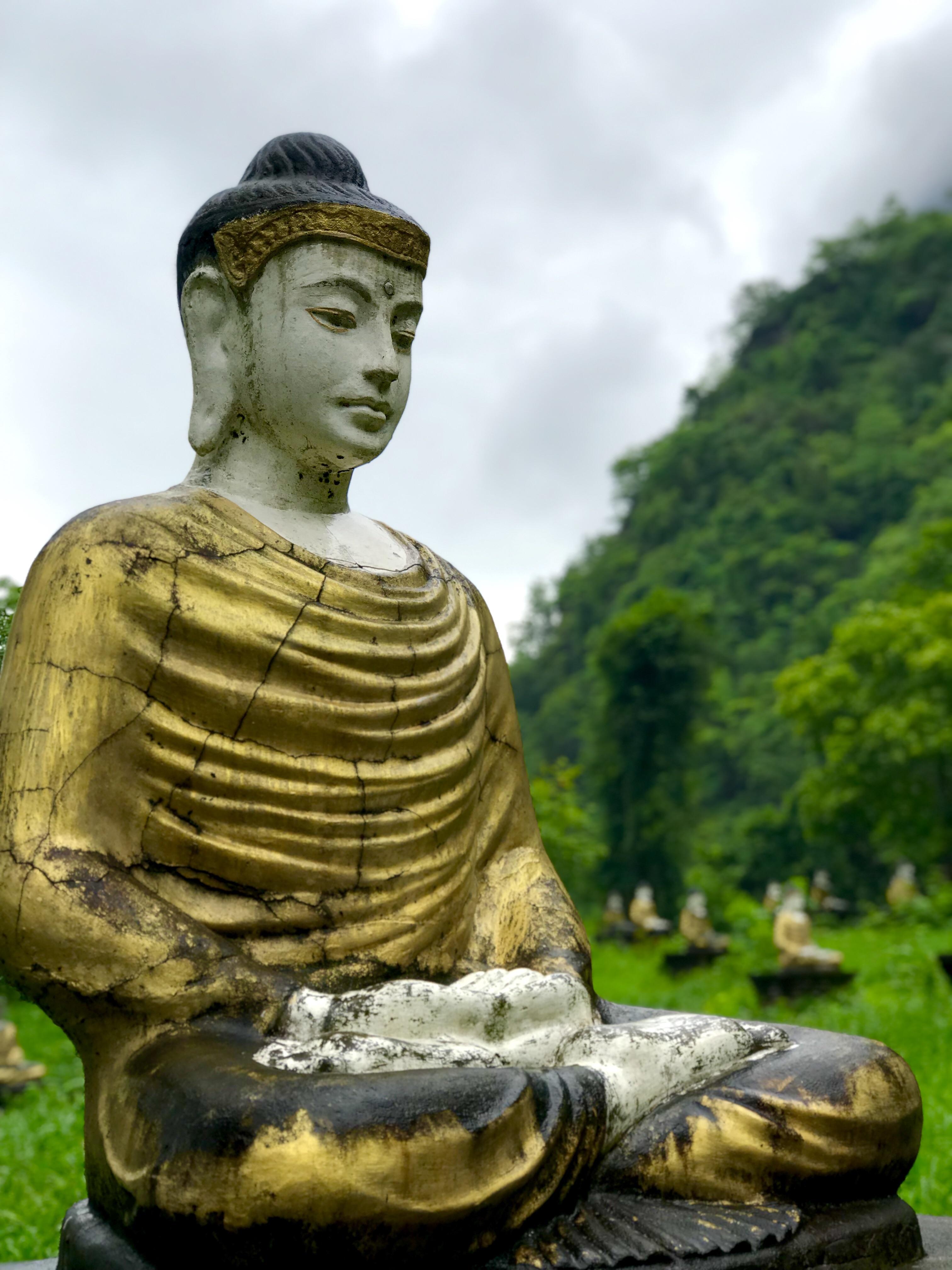 Buddha statue at Mt. Zwekabin in Hpaan, Myanmar [OC] r/travel