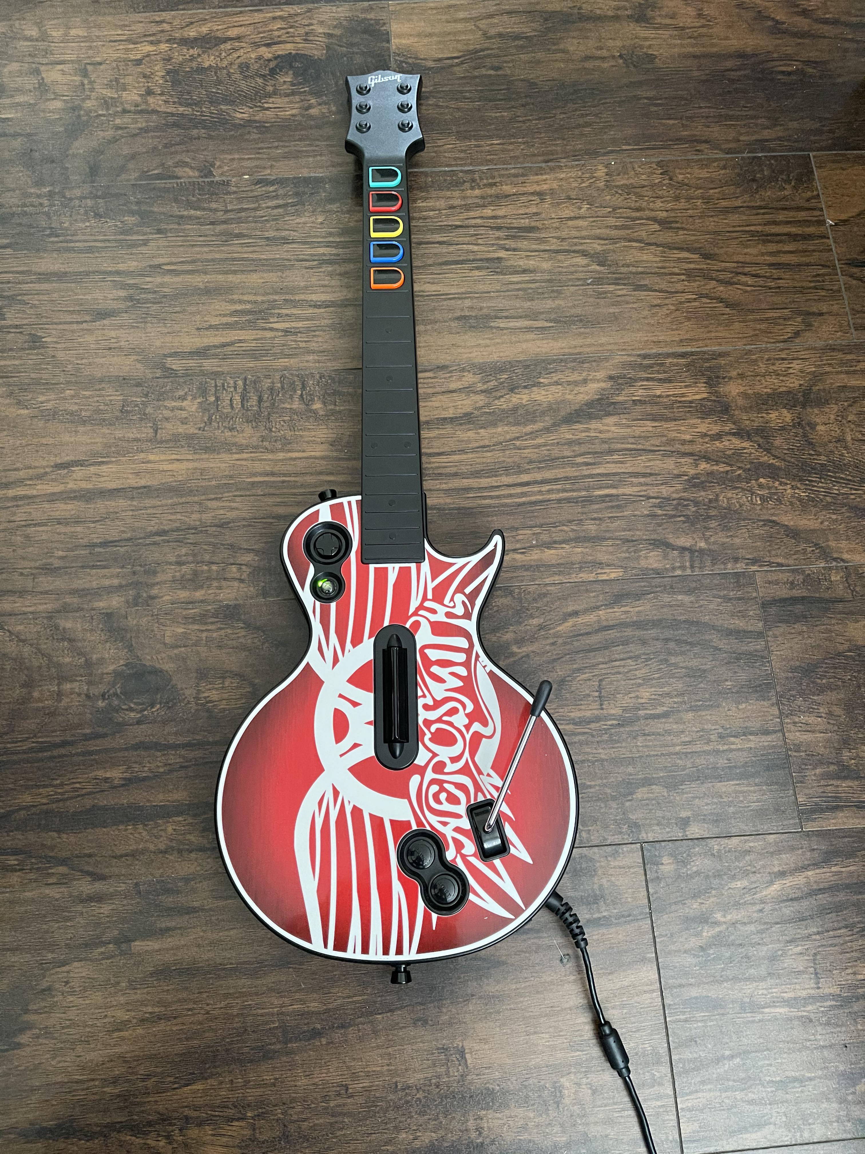 Finally got my hands on a kiosk guitar!! Fully working and in great