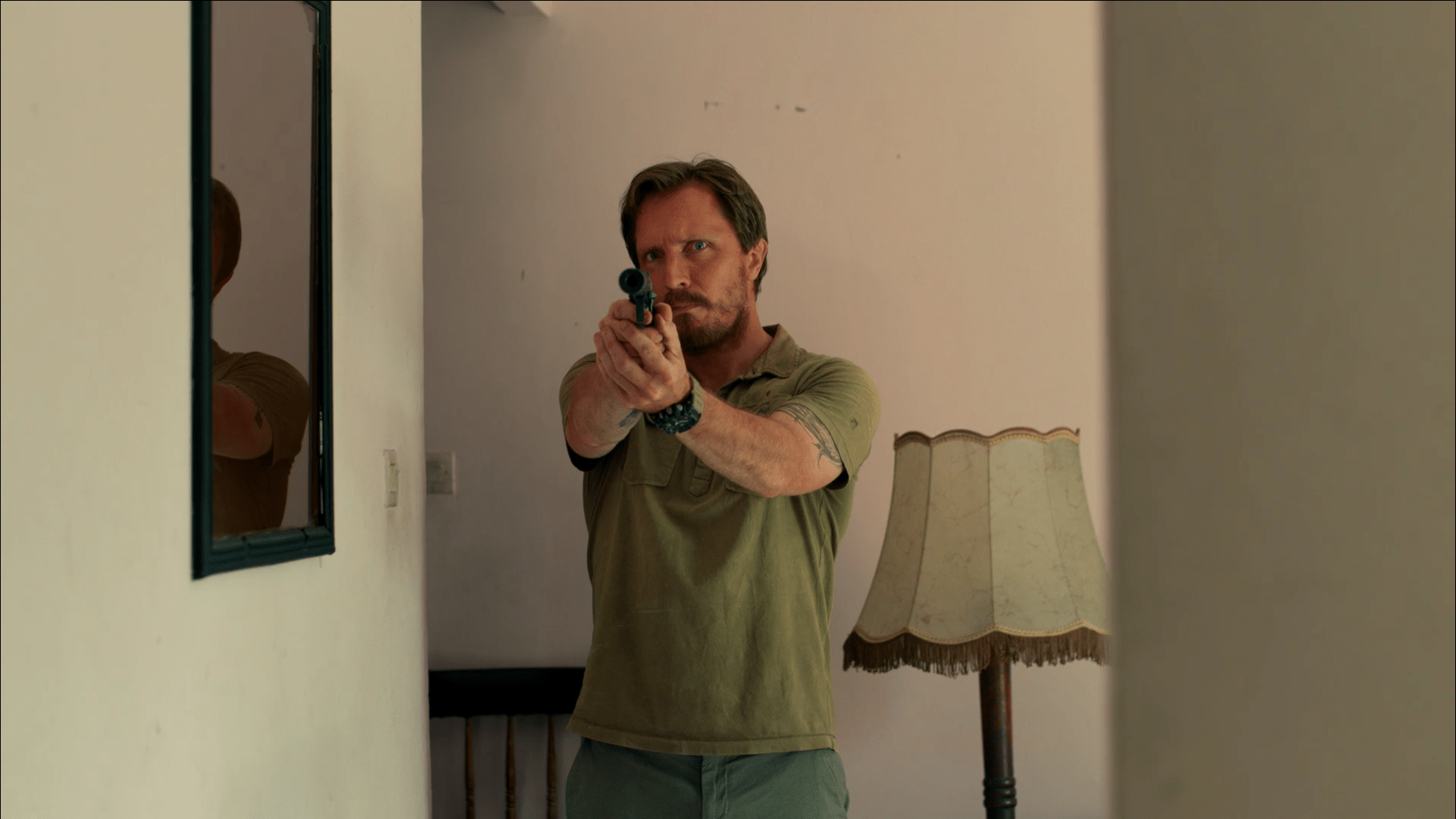 Amazon you really expect us to believe this ISNT John Clark? r/jackryan