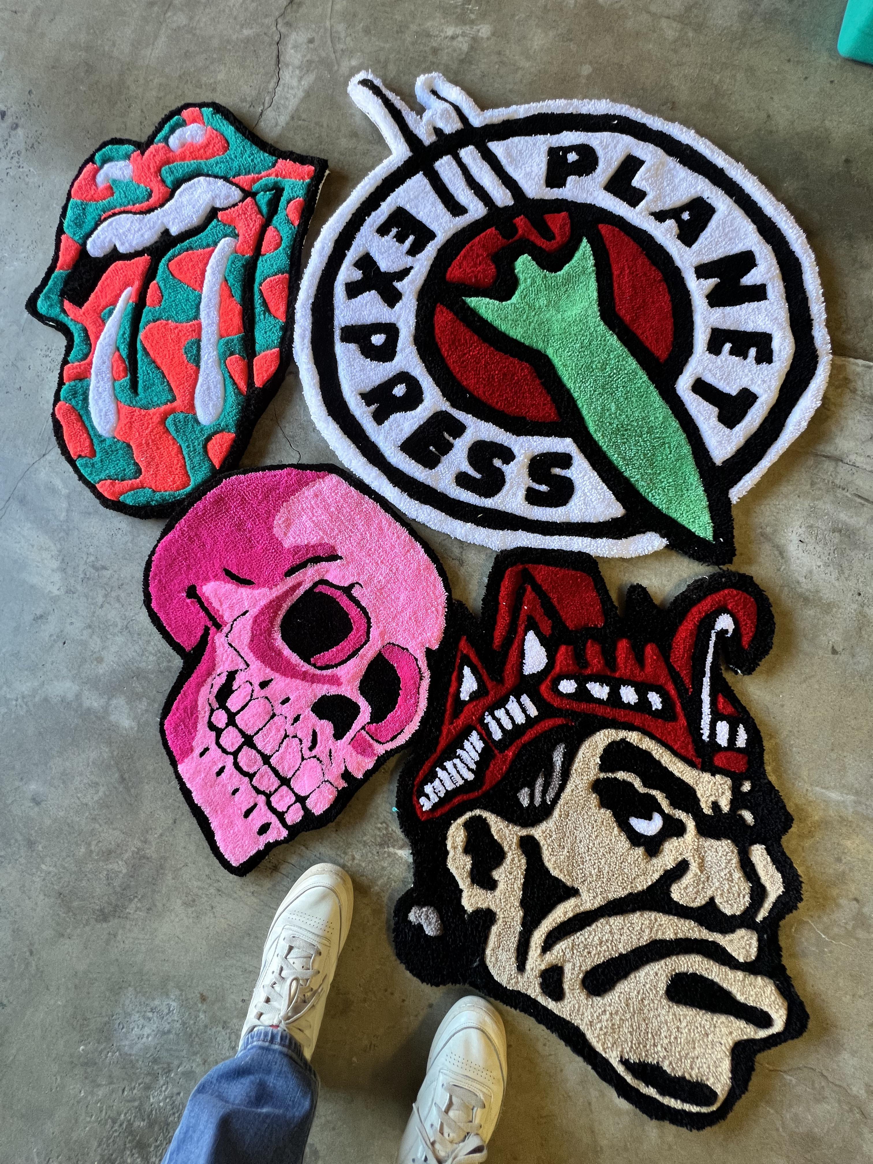 My first set of rugs ready to sell! Already sold the pink skull… on