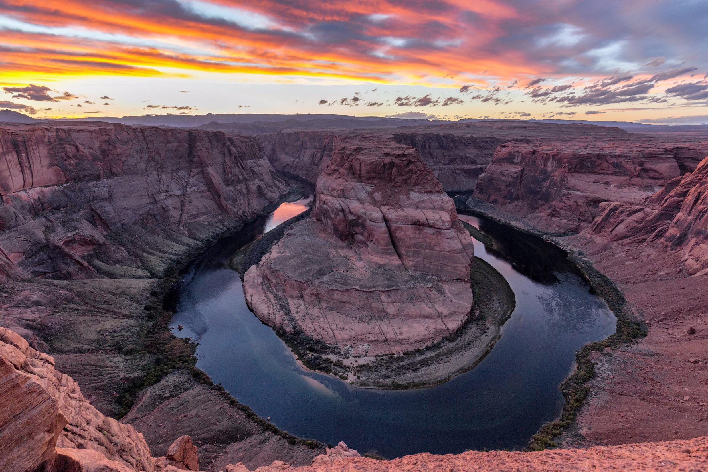 Horseshoe Bend Page AZ [OC] [2400x1600] r/EarthPorn