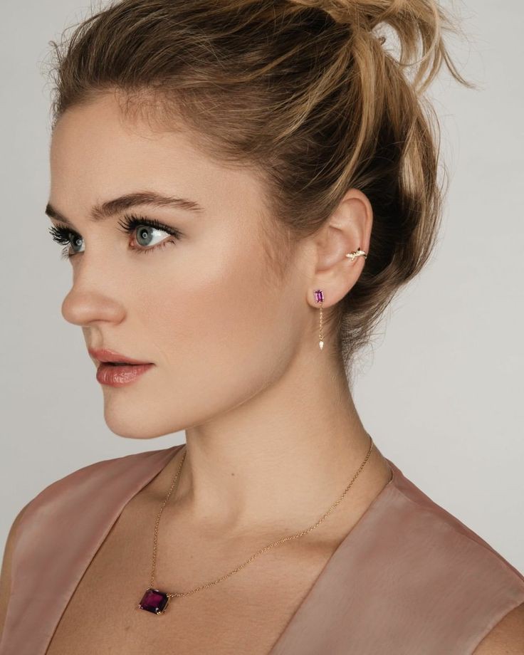 Alicia Agneson - Sexy