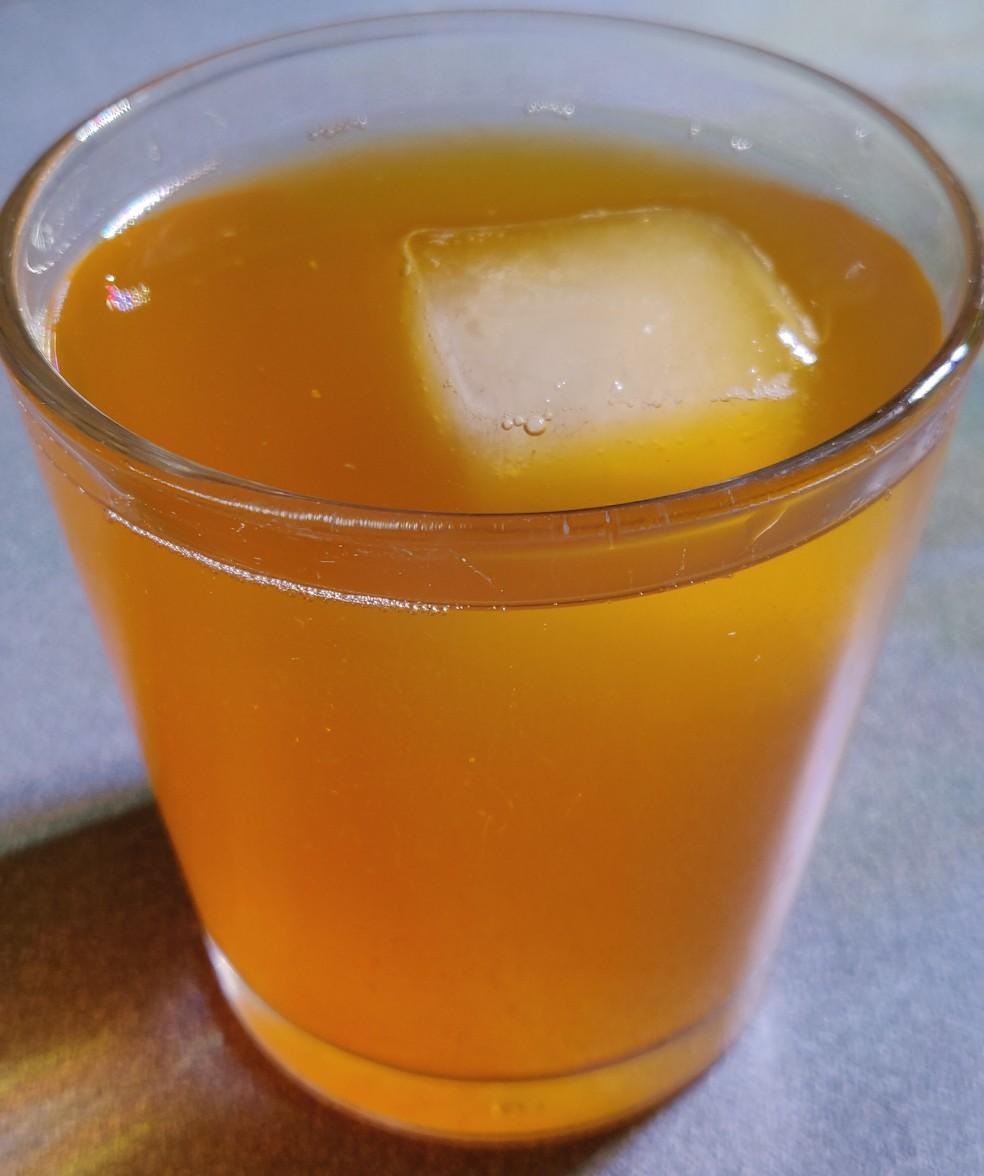 Pineapple kombucha is so tart but so good! 🍍 r/Kombucha