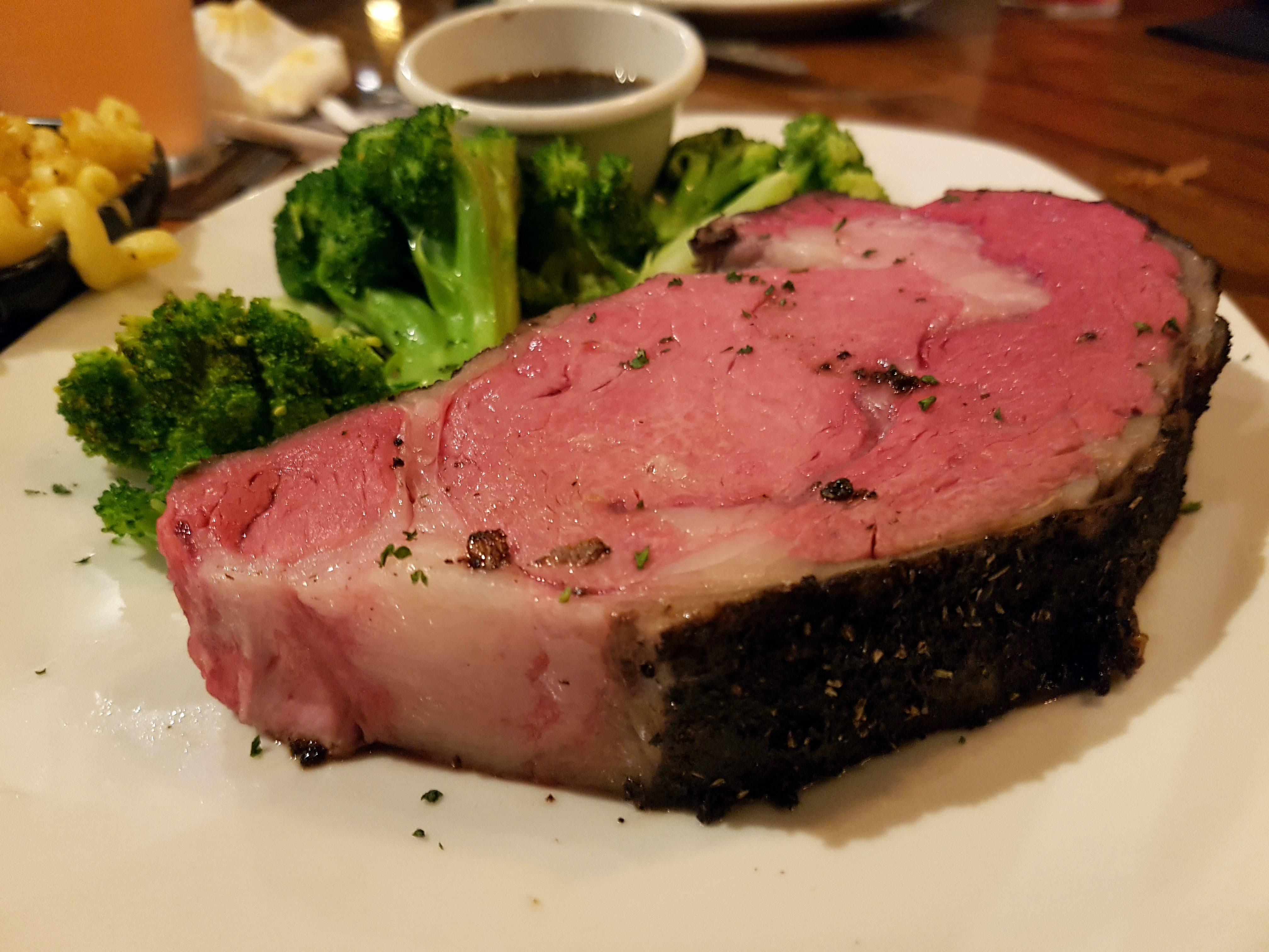 [I ate] SlowRoasted Prime Rib, medium rare r/food