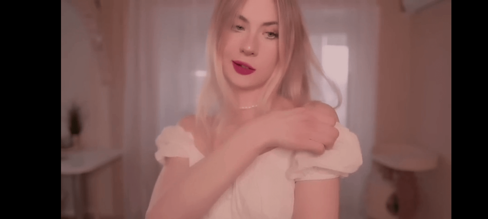 Who is this chick? : ASMRtists