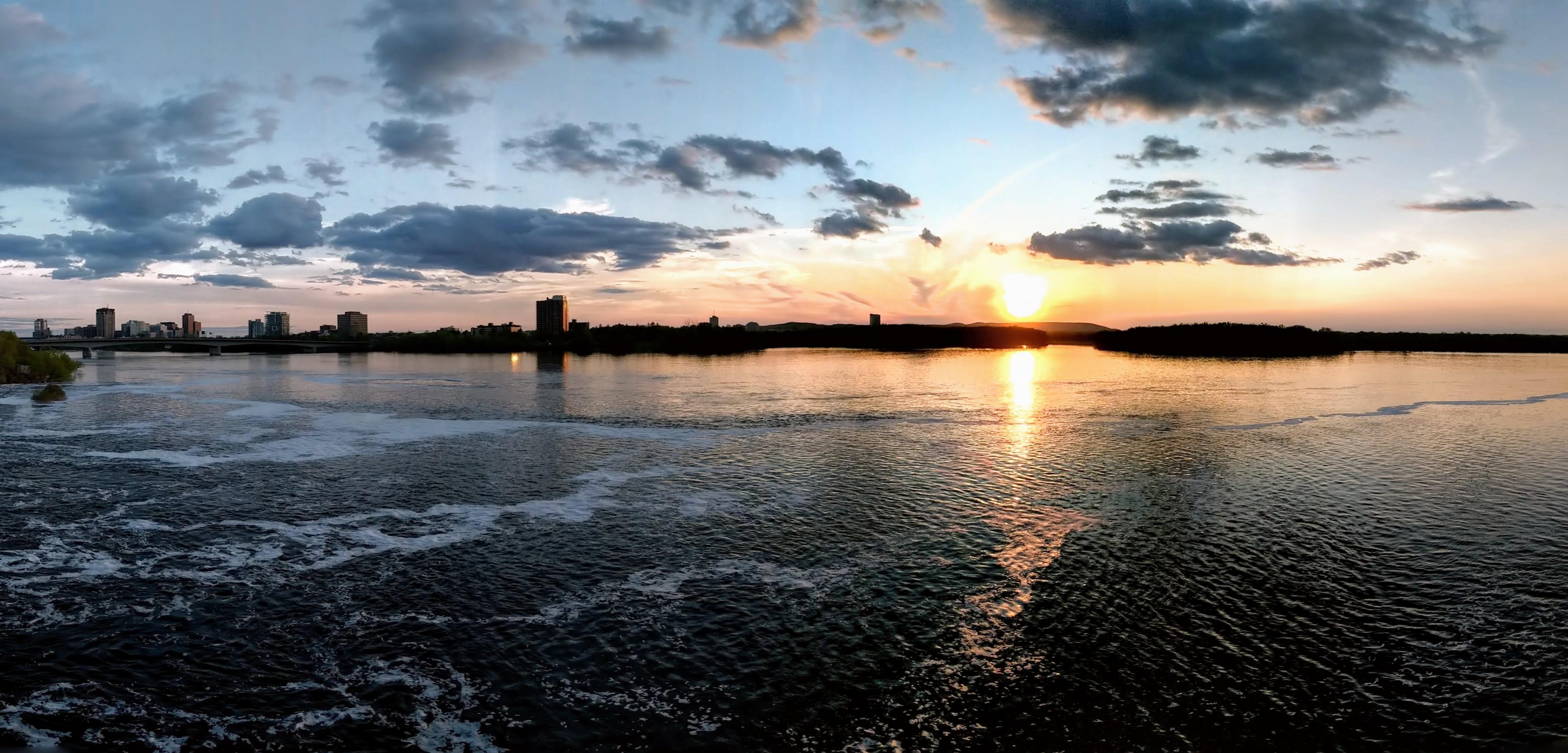 Sunset on the Ottawa River r/ottawa