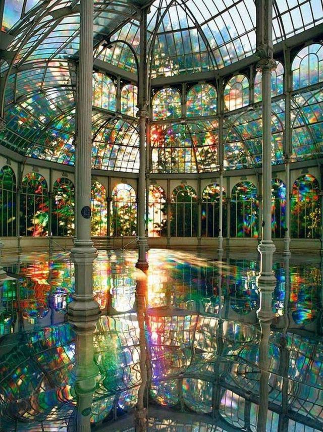 Real life prefects’ bathroom **Room of Rainbows, Crystal Palace** r