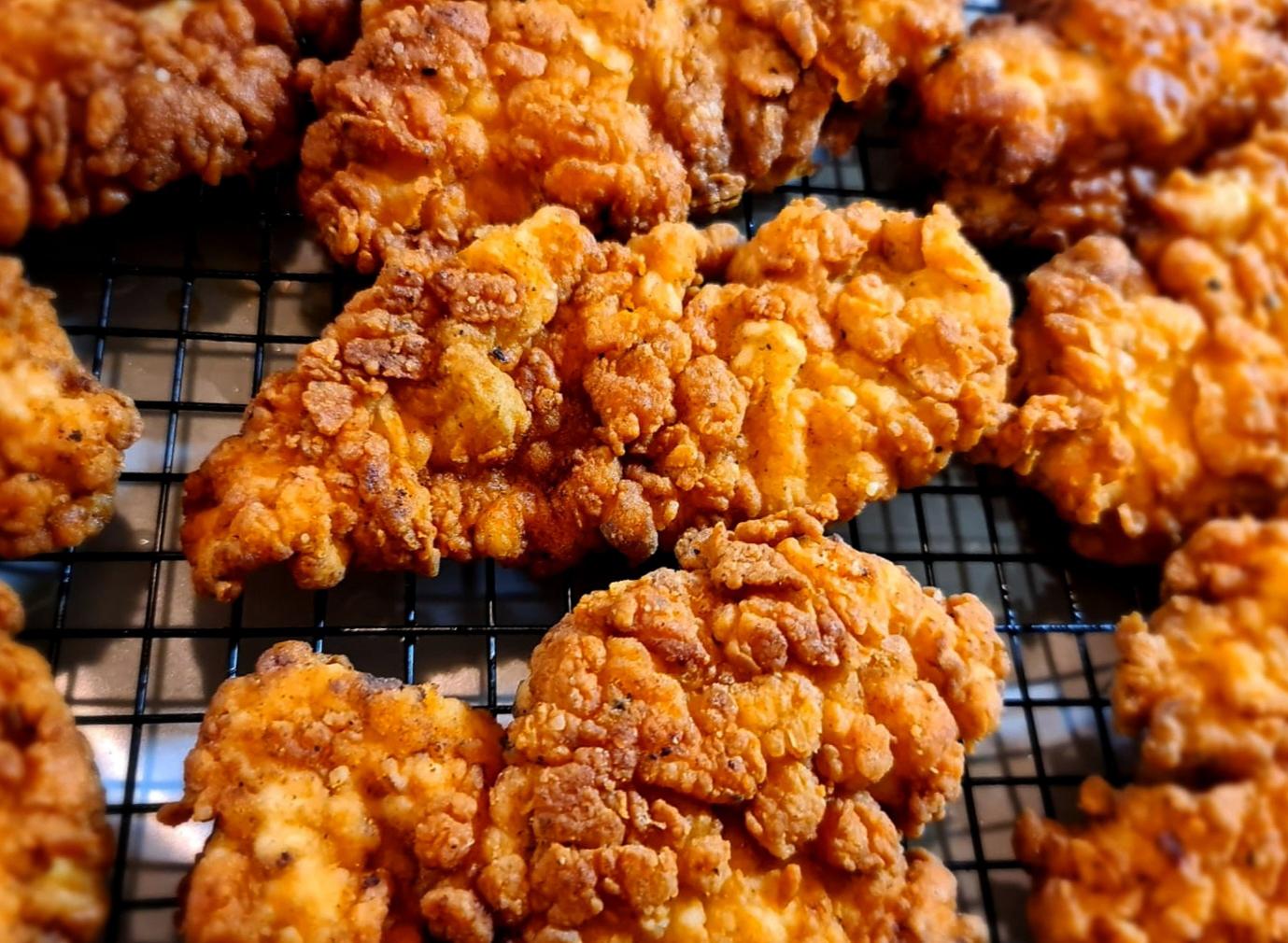 [Homemade] Buttermilk fried chicken. r/food