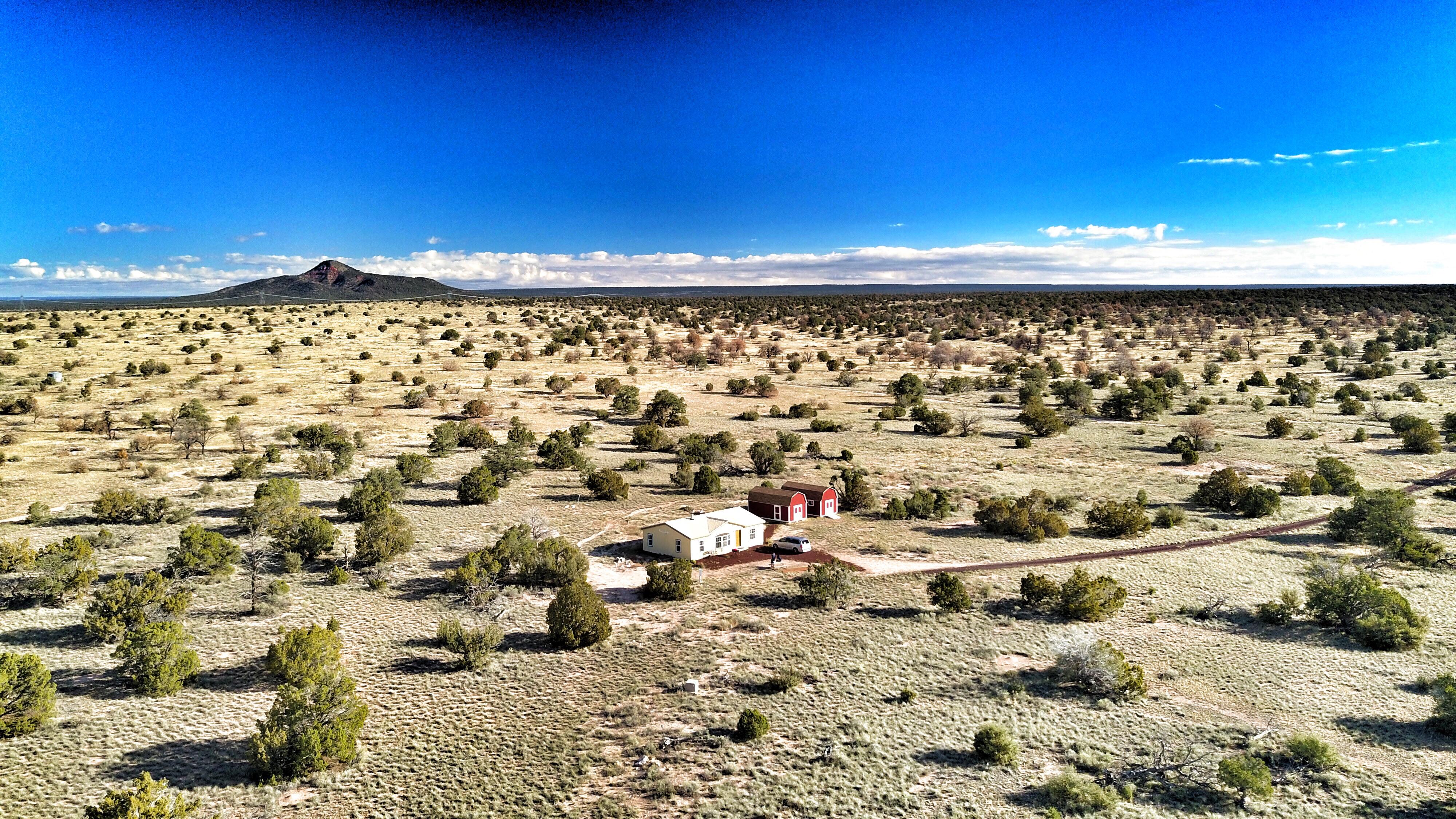 Our Grand Canyon AirBnb in the middle of nowhere (Valle, Arizona) r