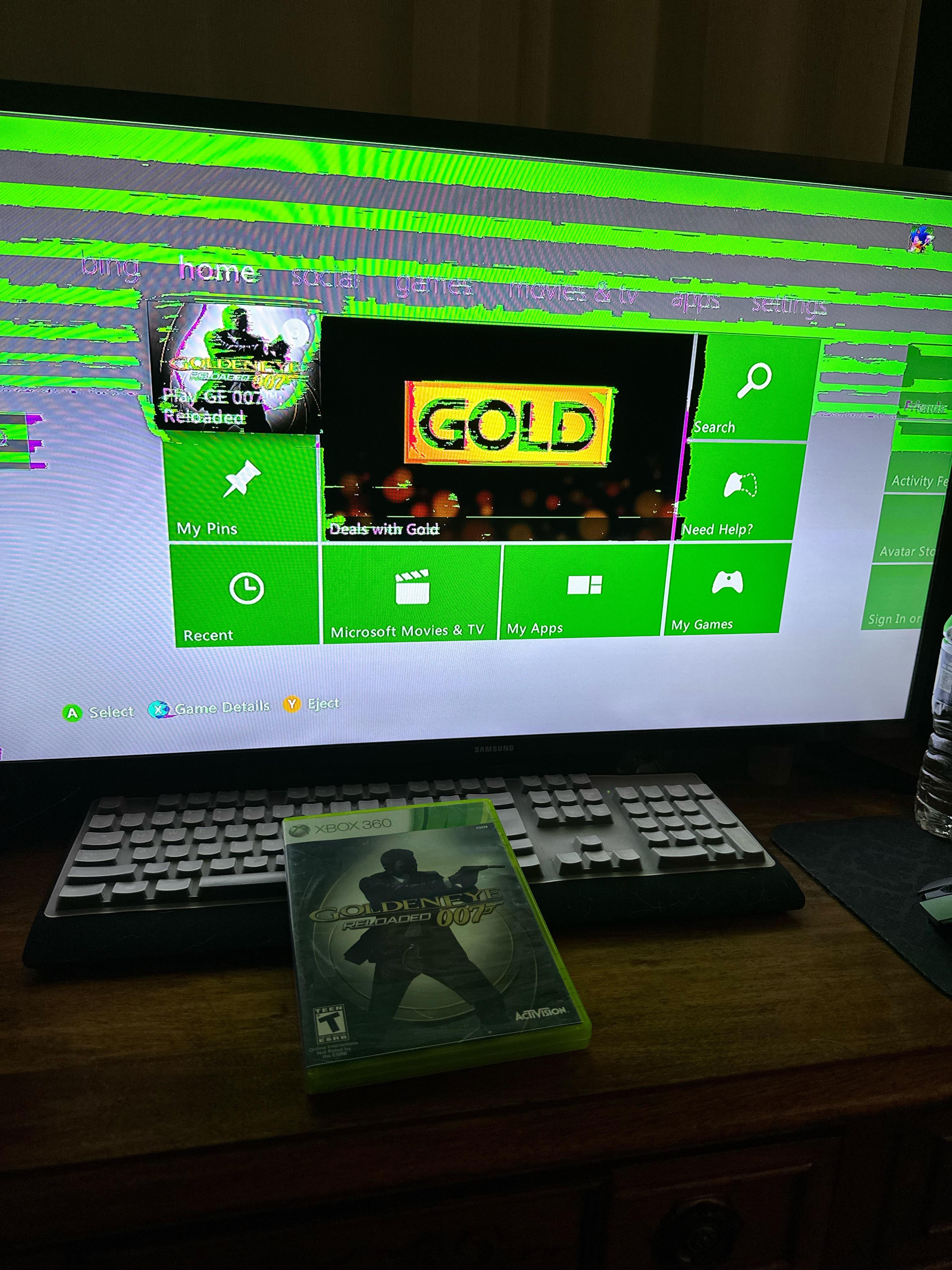 Was playing 007 Reloaded when the screen started to turn this green