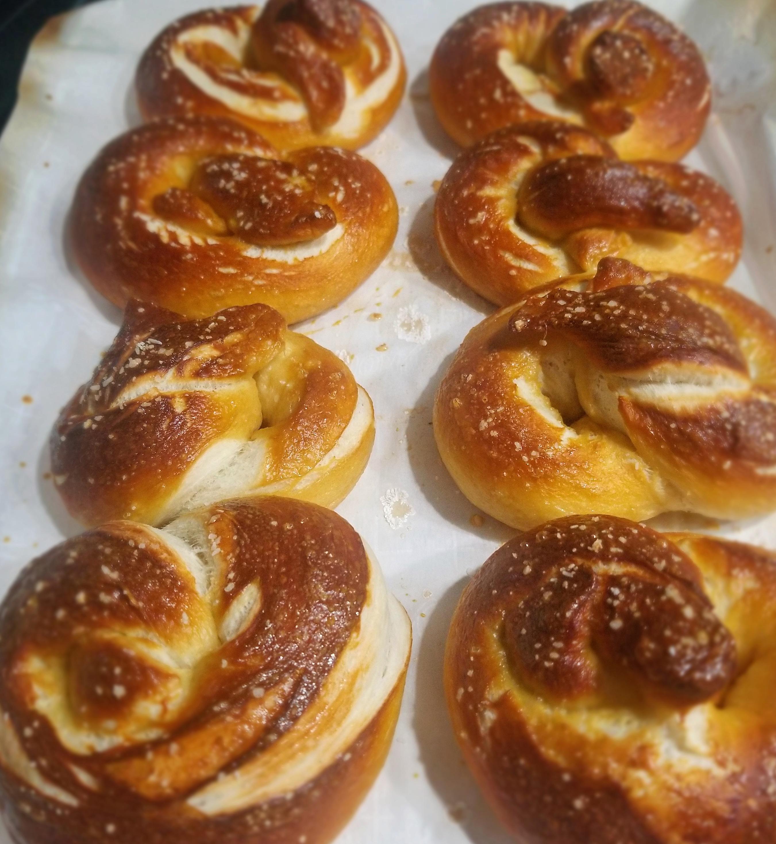 These pretzels are making me thirsty. Alton Brown for the win! r/Baking