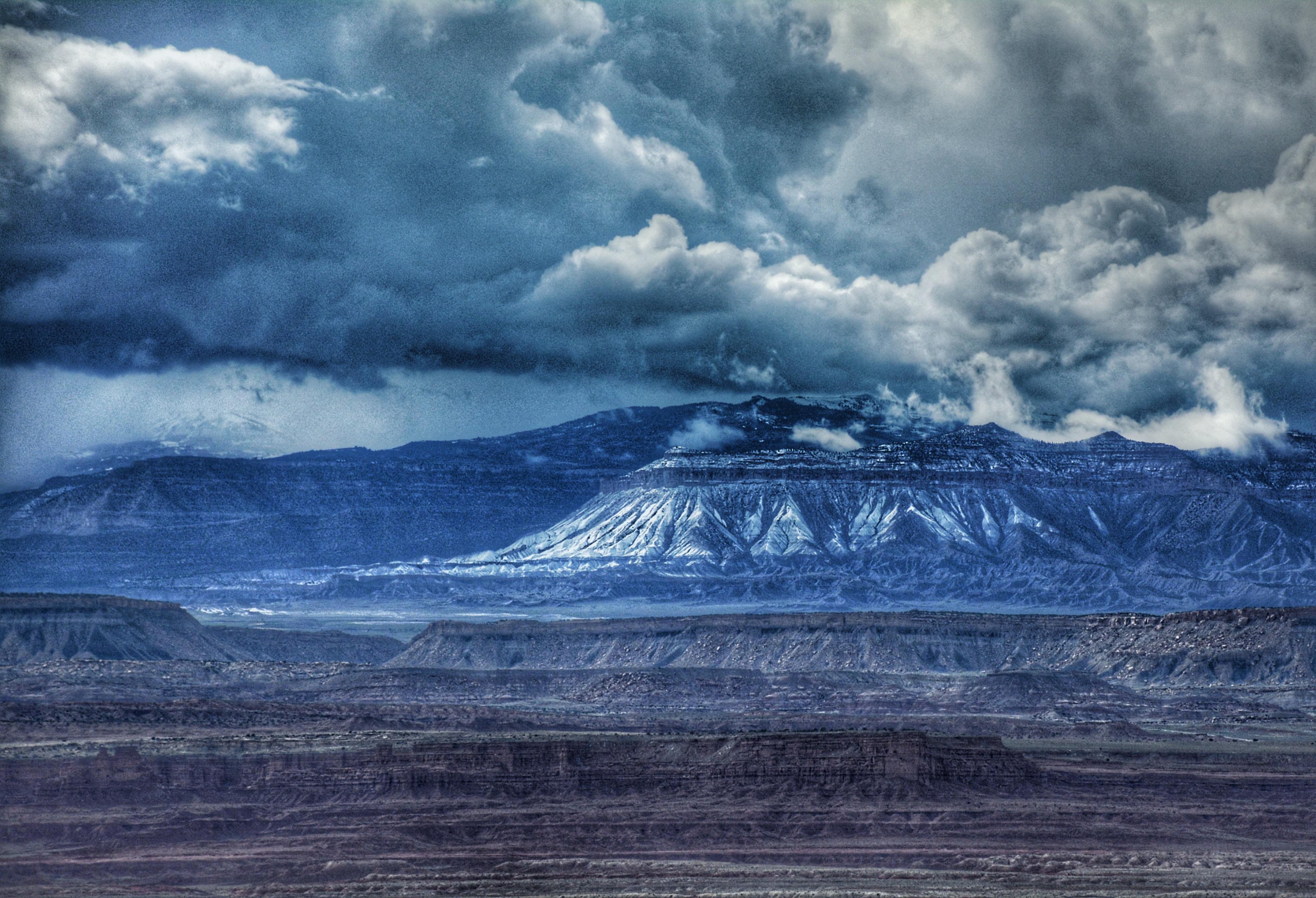 Utah/U.S.A. Along I70 some crazy weather out here right now, drove