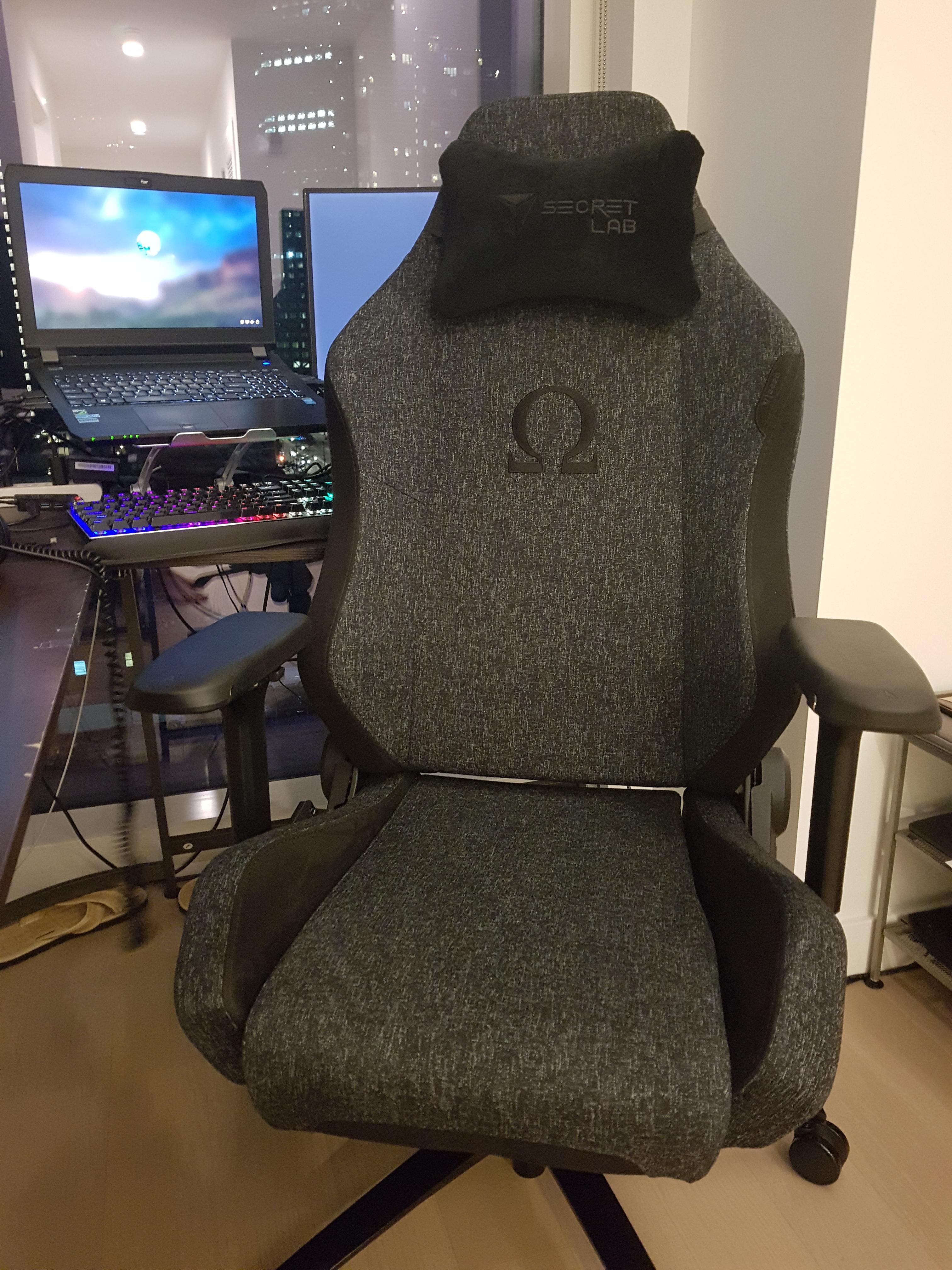 Stylish and Comfortable Secretlab r/secretlab