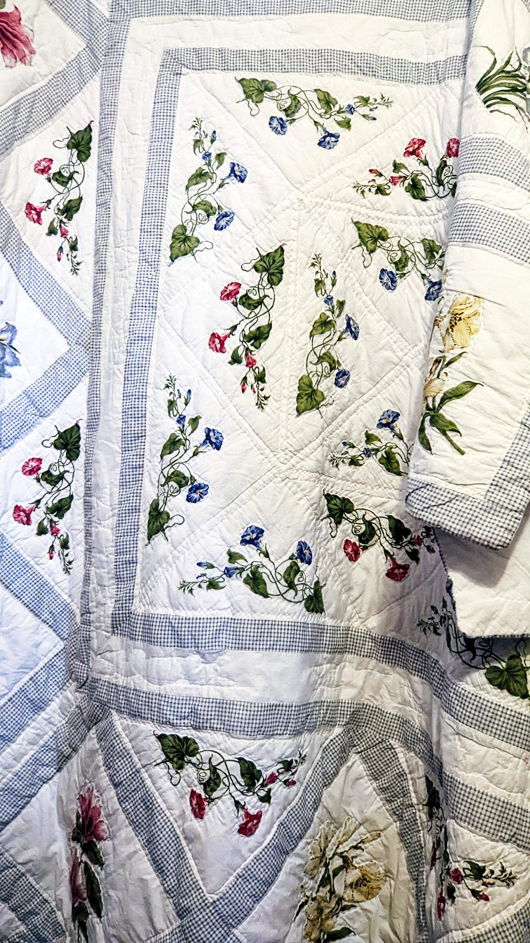 Found this wildflower blanket at the bins! r/ThriftStoreHauls