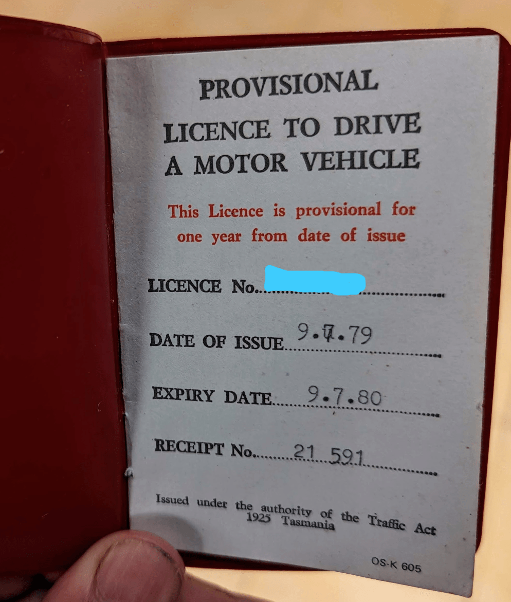 Old fashioned Tasmanian Driver's licence. r/tasmania