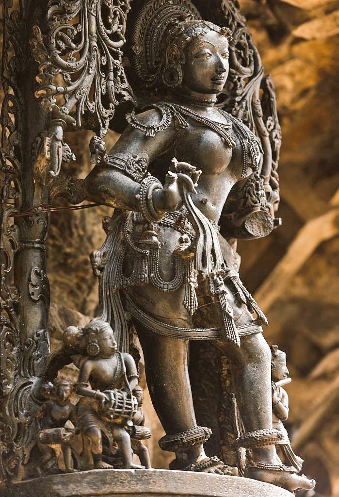 12th century sculpture from a temple in Karnataka, India. r/BeAmazed