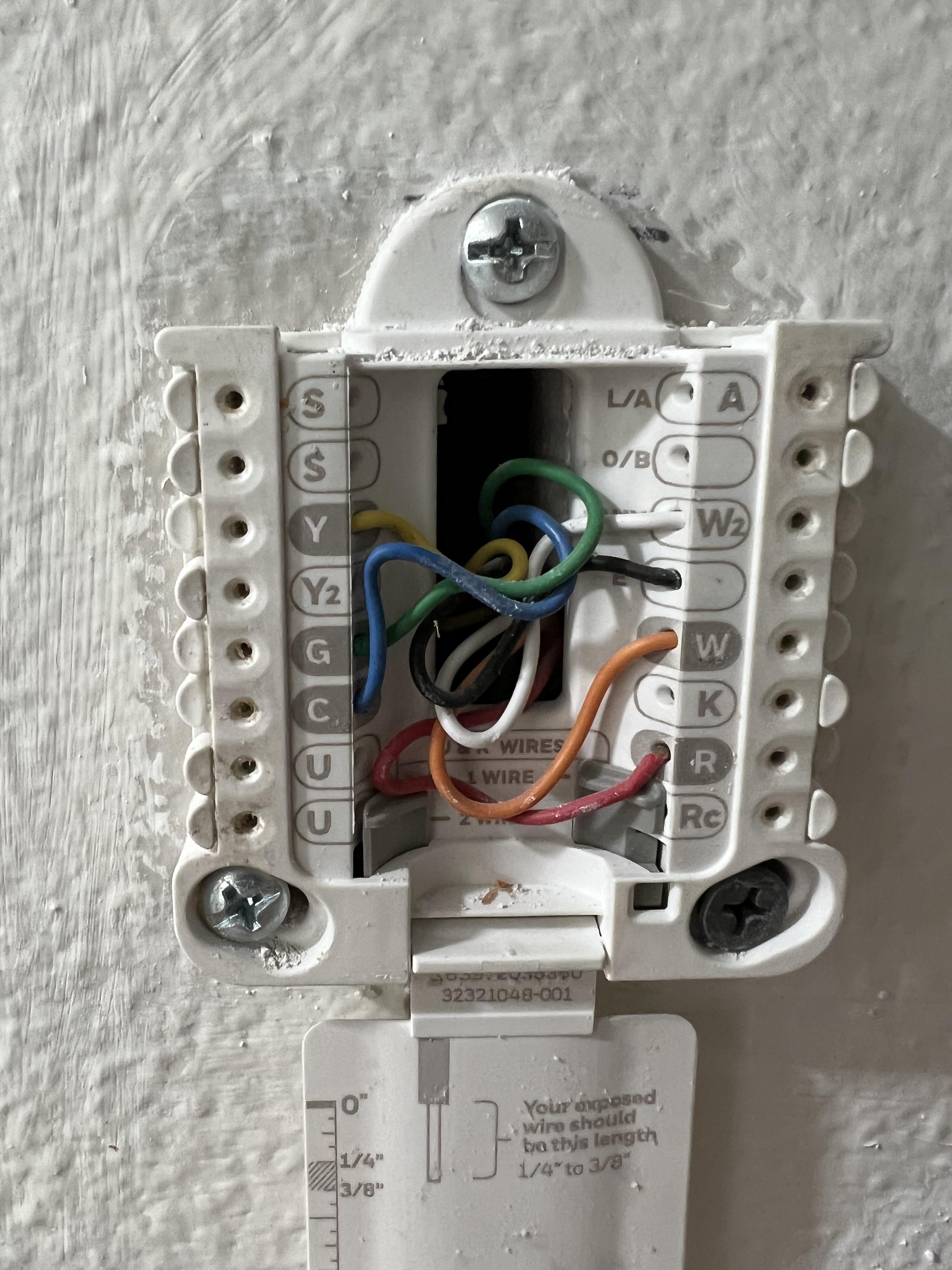 Honeywell T5 display keeps turning off r/hvacadvice