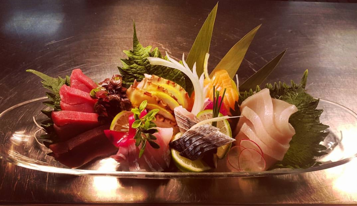 Probably the best sashimi plate I have ever served r/sushi