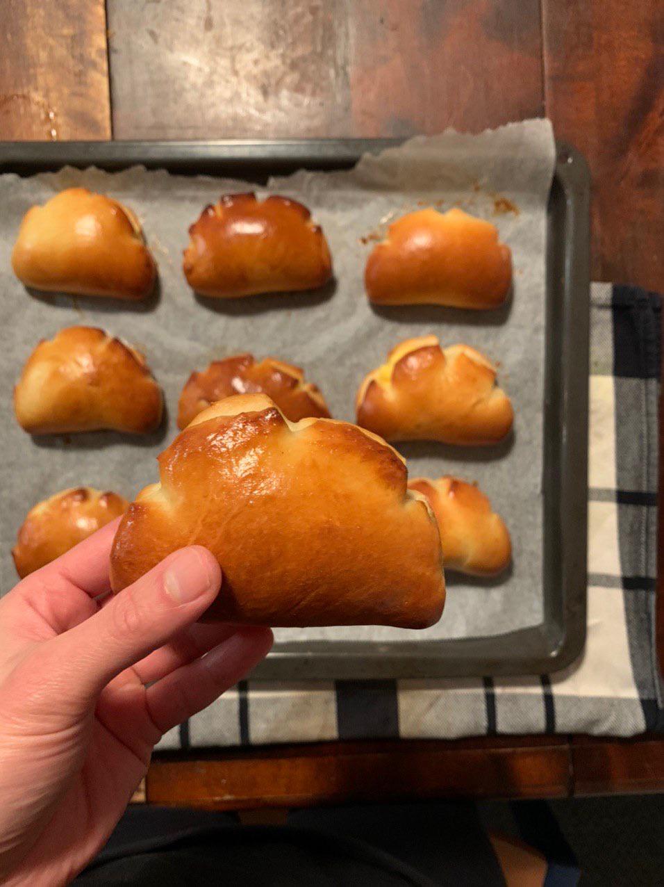 Japanese Cream Pan (Custard Buns) r/Breadit
