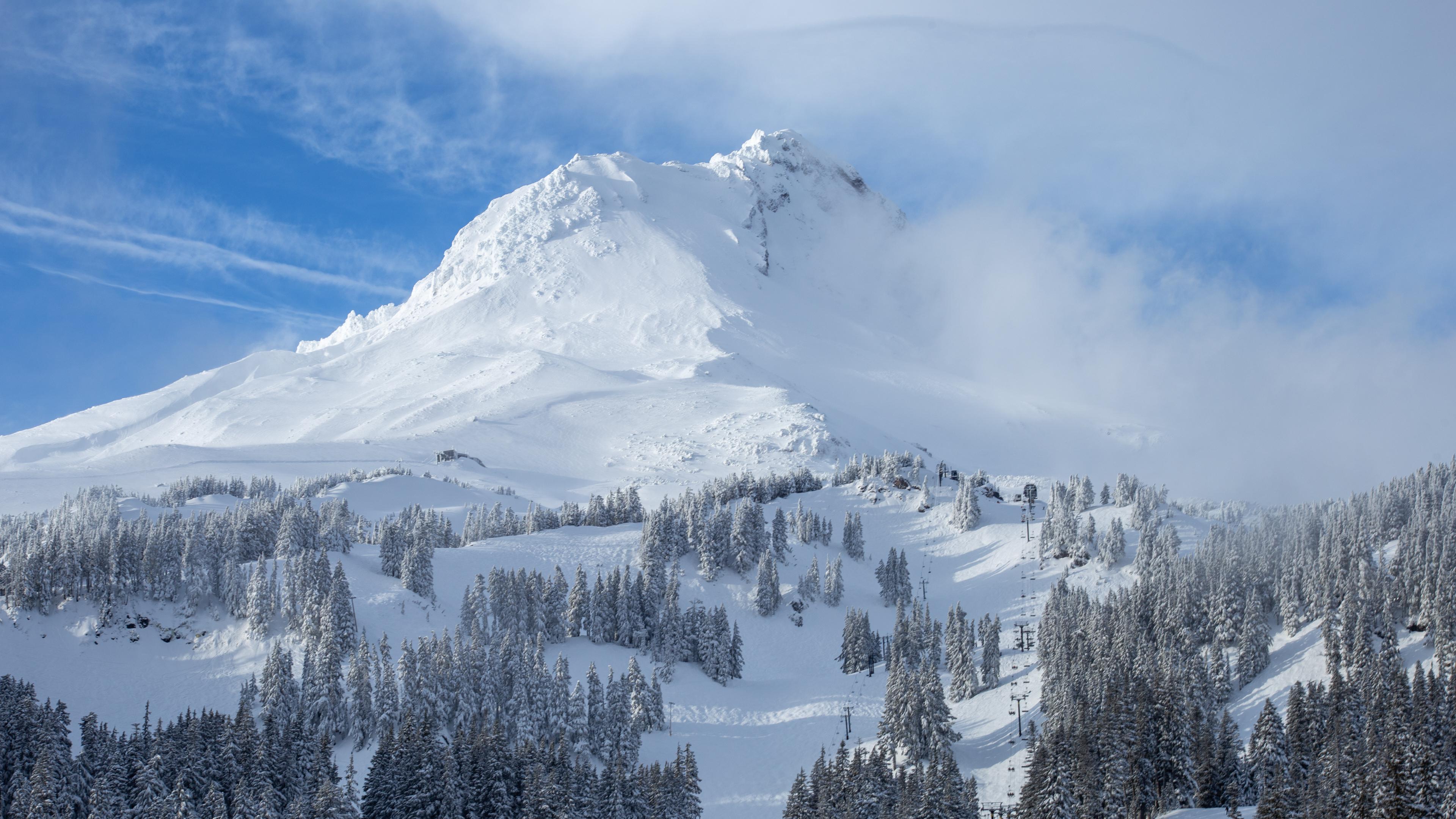 View of Mt Hood from Meadows Parking Lot r/oregon