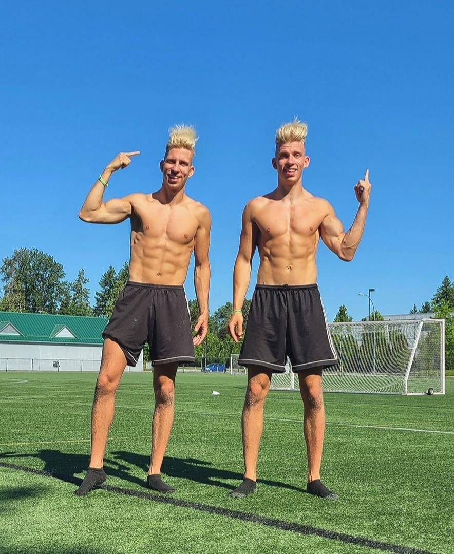 The Voros Twins! : WrestleWithThePackage