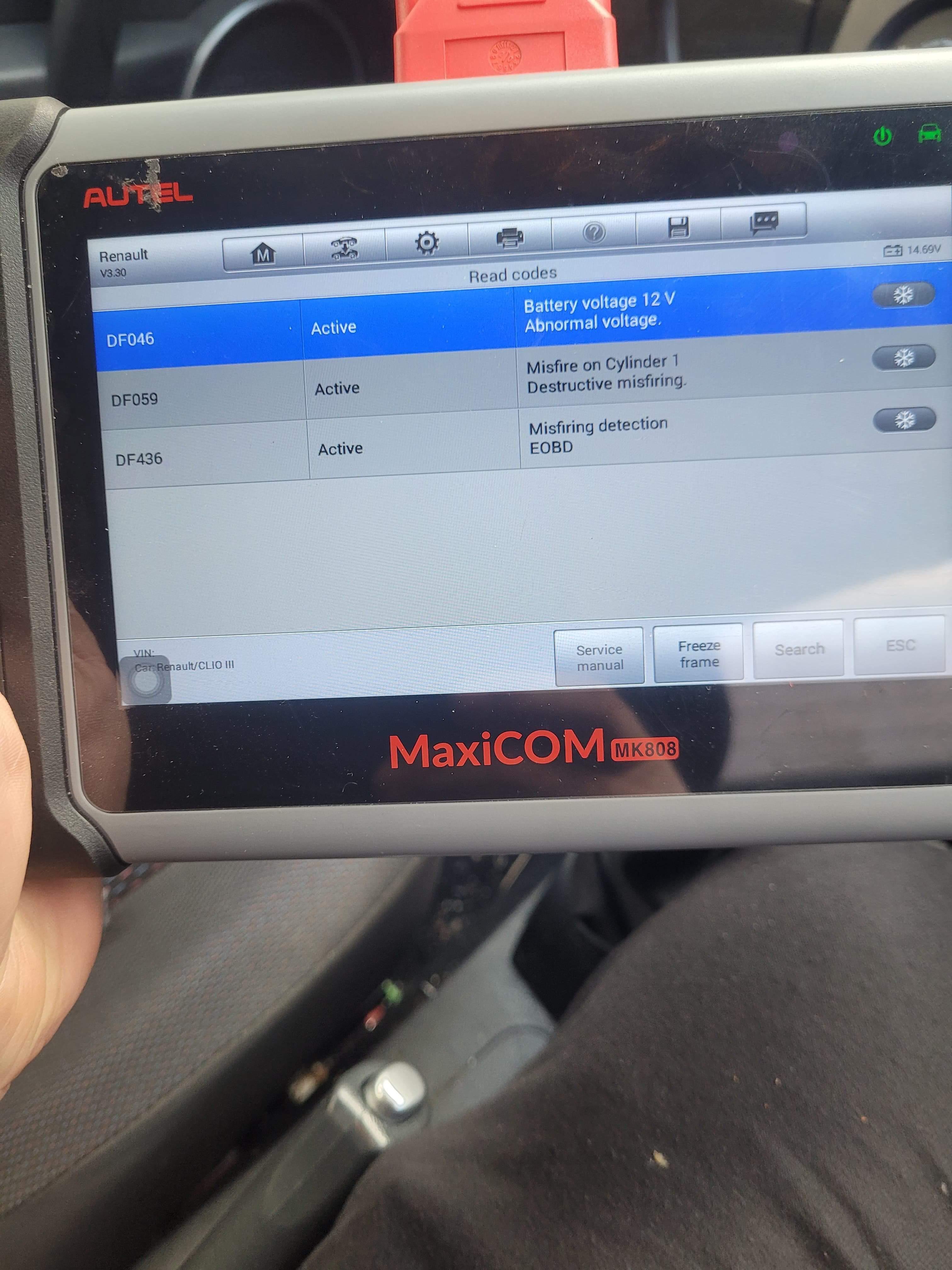 Any ideas what could be wrong? Renault clio stuck in limp/safe mode r