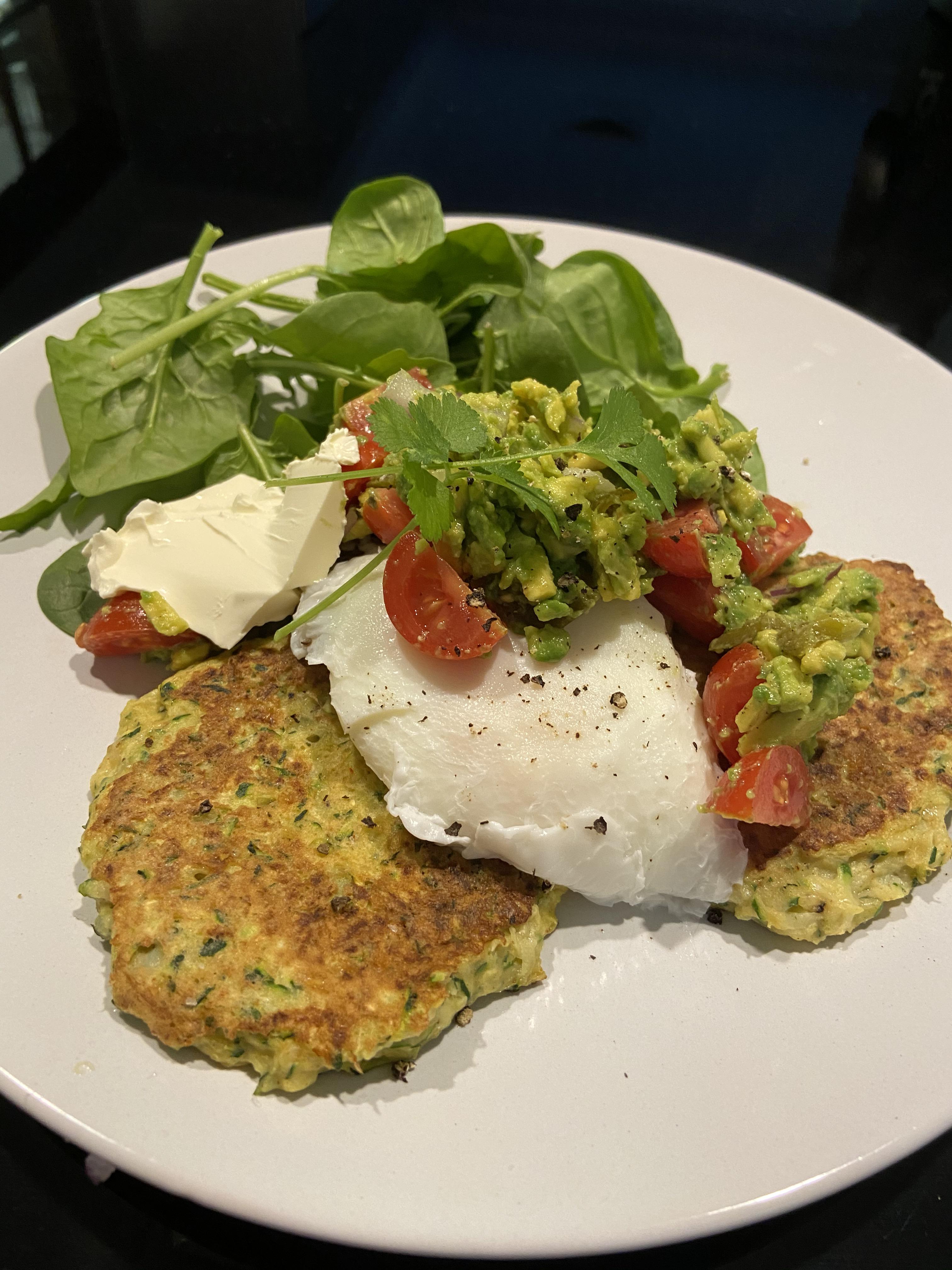 Zucchini fritters (165 cals) cooked in about 10 cals of EVOO, avo salsa