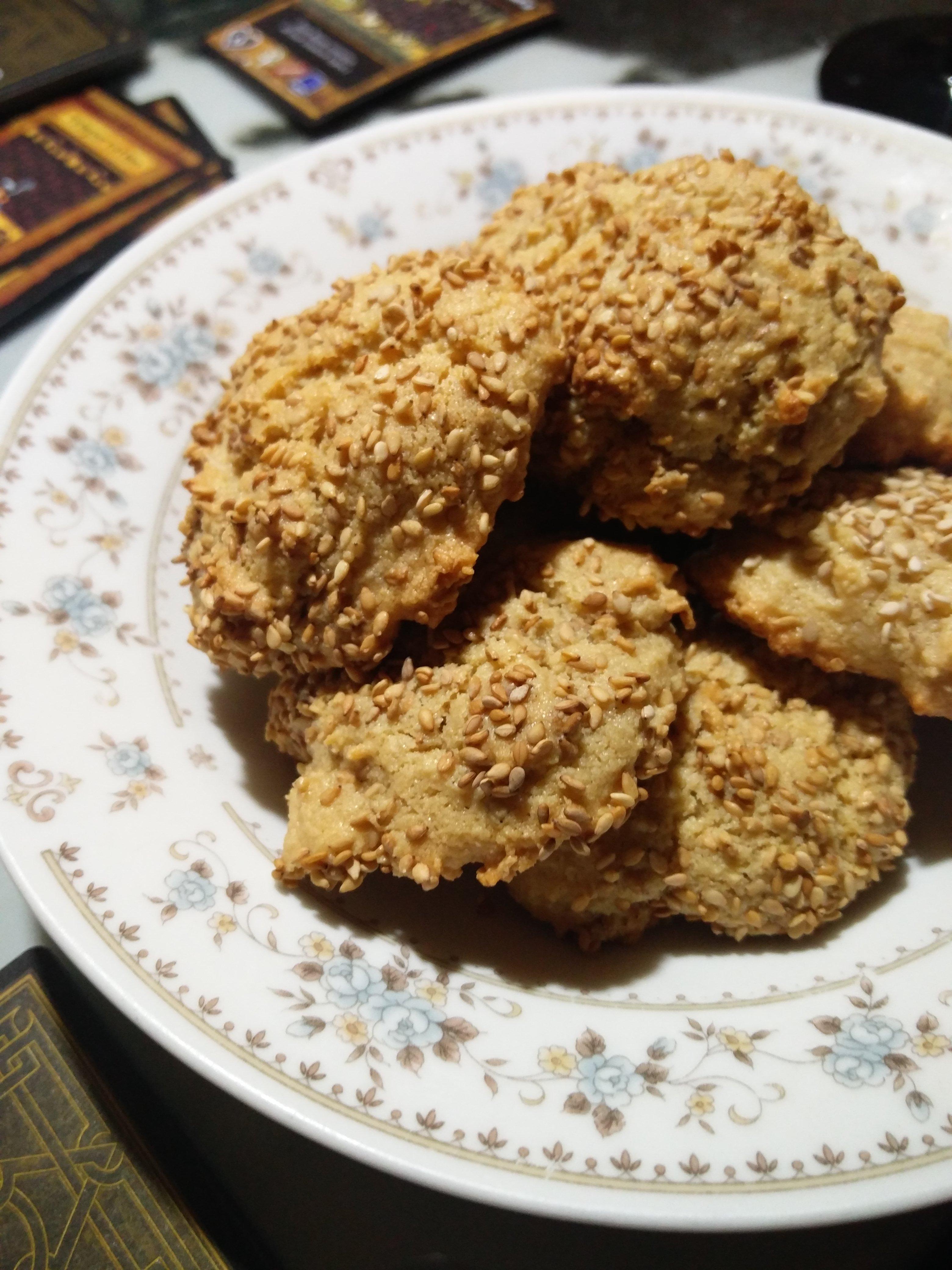 [Pro/Chef] Almond Tahini Cookies, Sweetened with Maple Syrup r/food