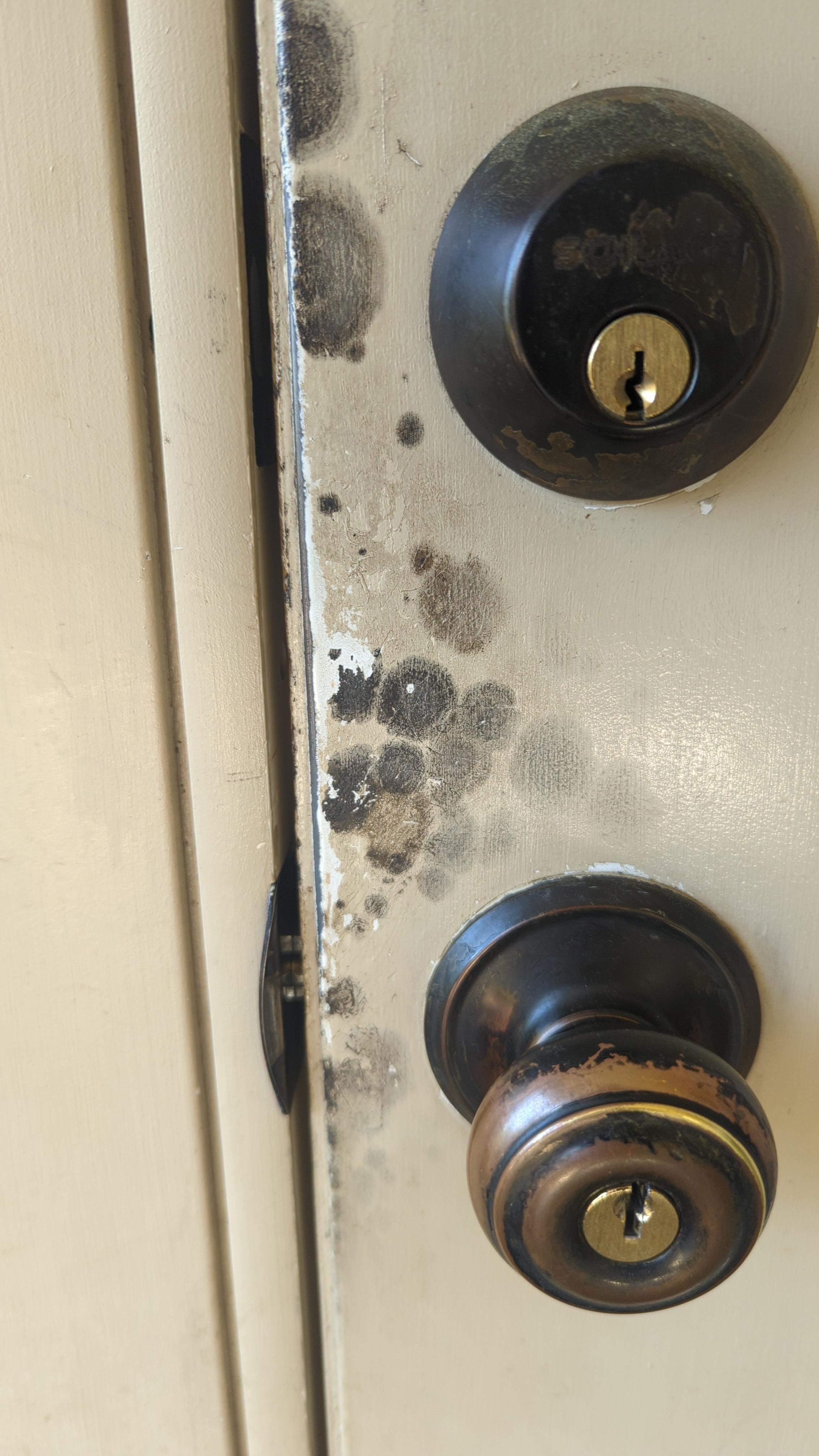 How to Graphite off a painted surface r/CleaningTips