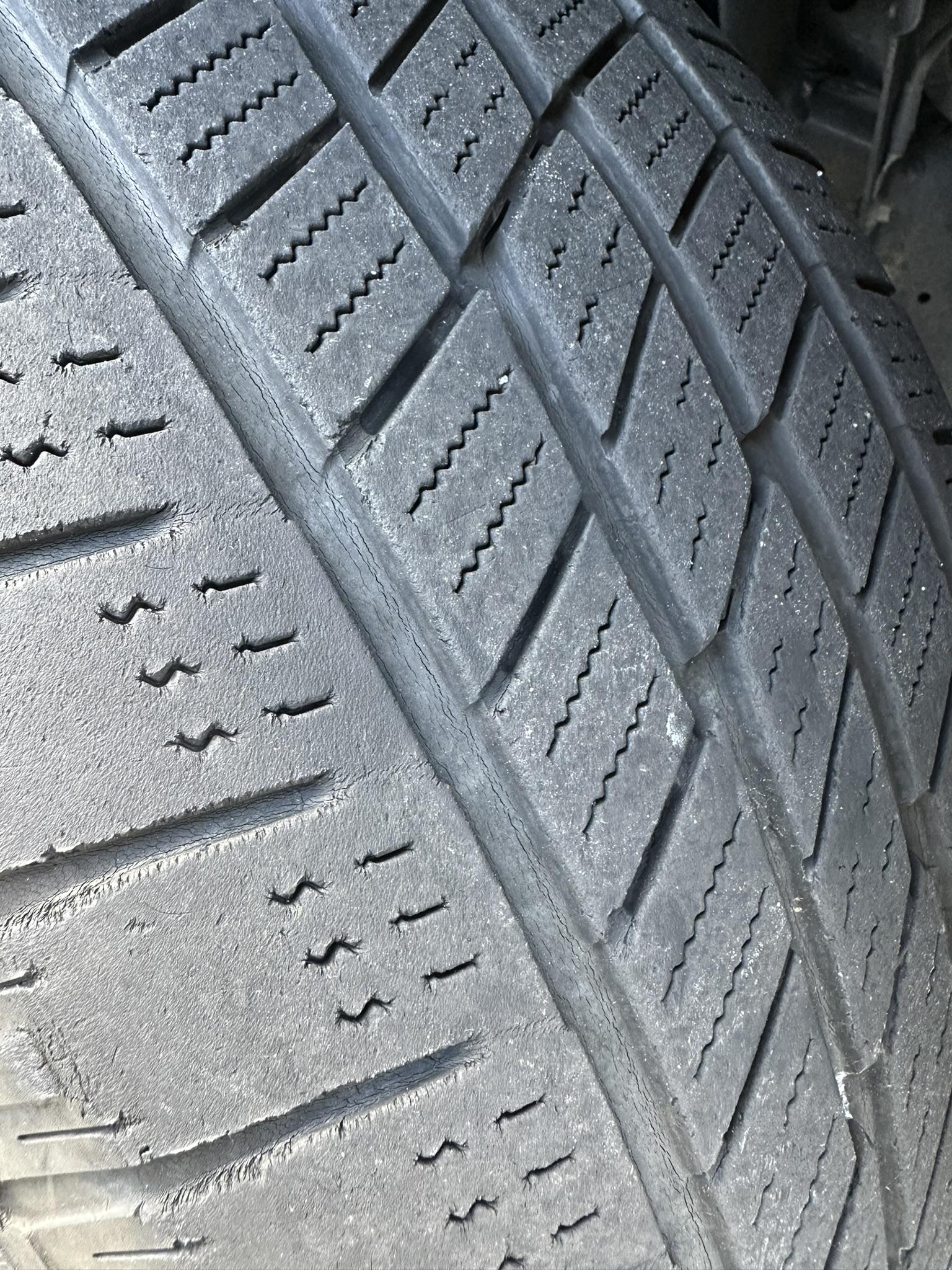 Should this tire be replaced? Should I be concerned about what looks to