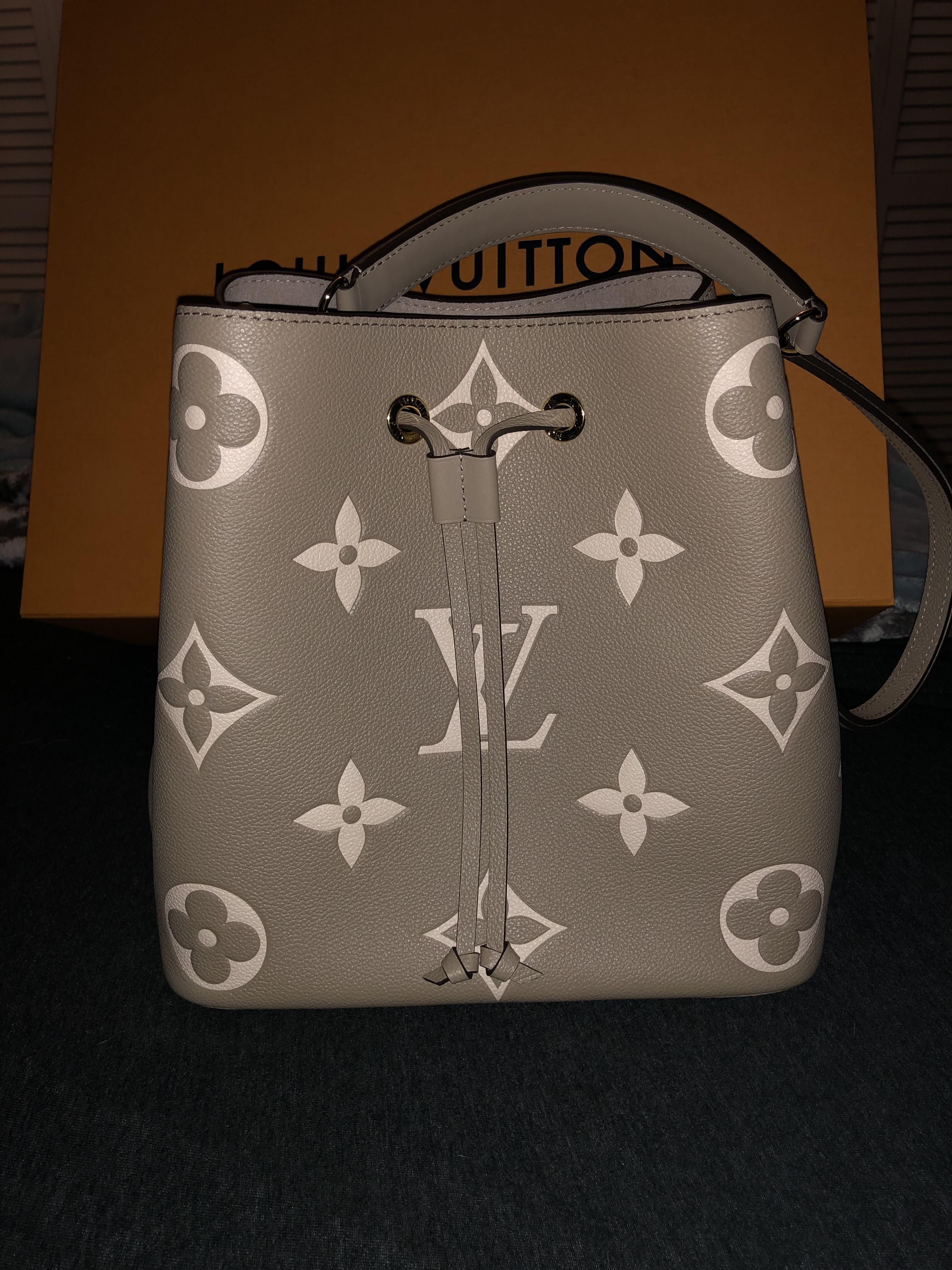 Louis Vuitton Purse Lv Upside Down Question Mark Paul Smith