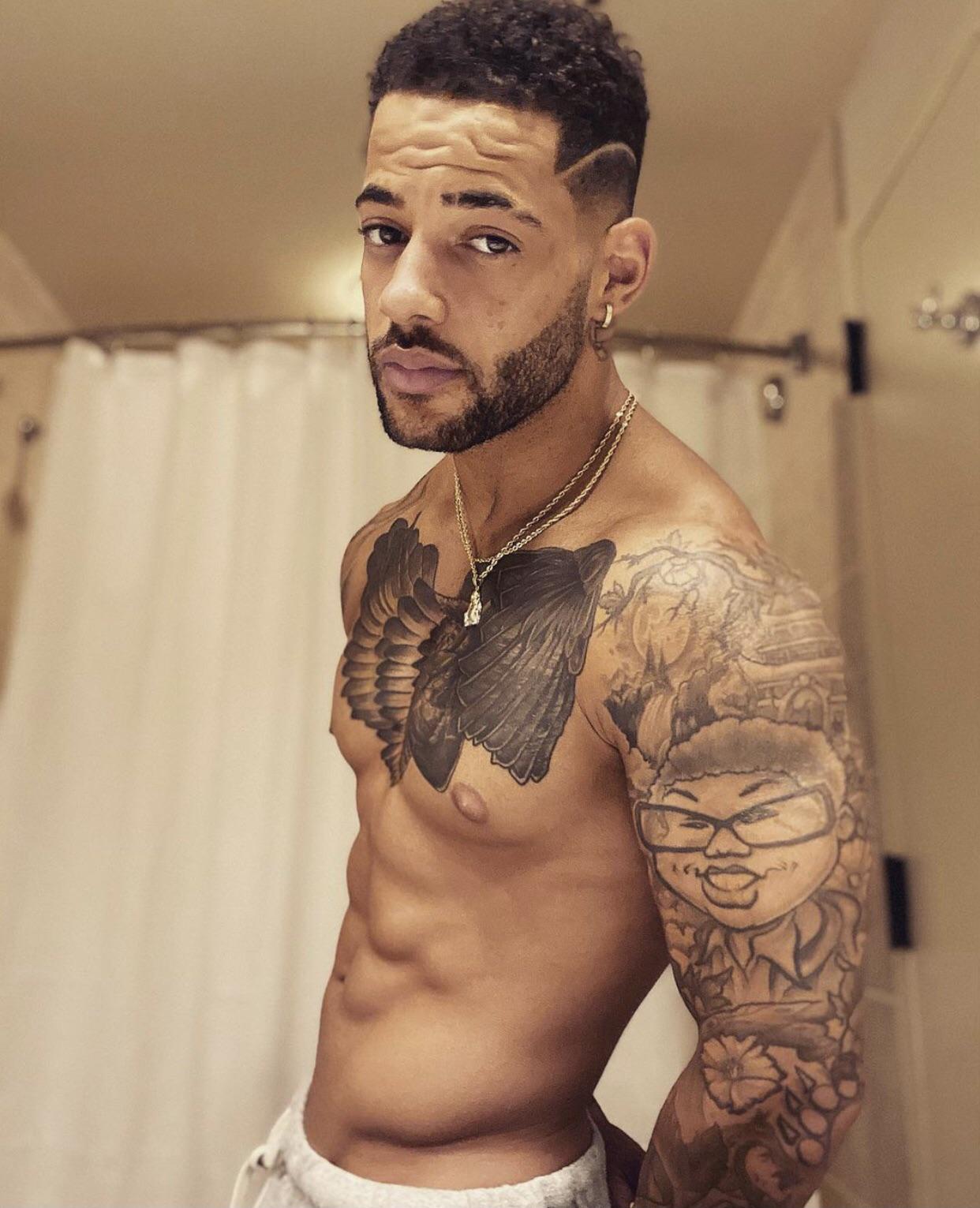 Trey Miguel : WrestleWithThePackage